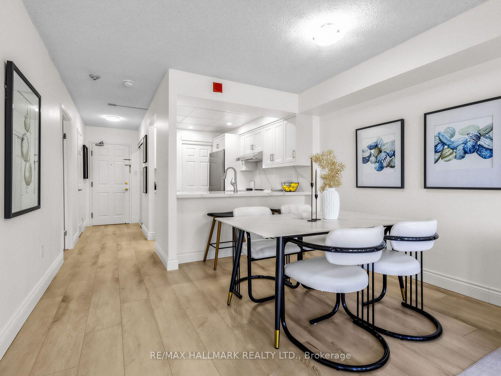 Photo 9 of Unit 309, 175 Cedar Avenue, Richmond Hill, Harding — HOMEH