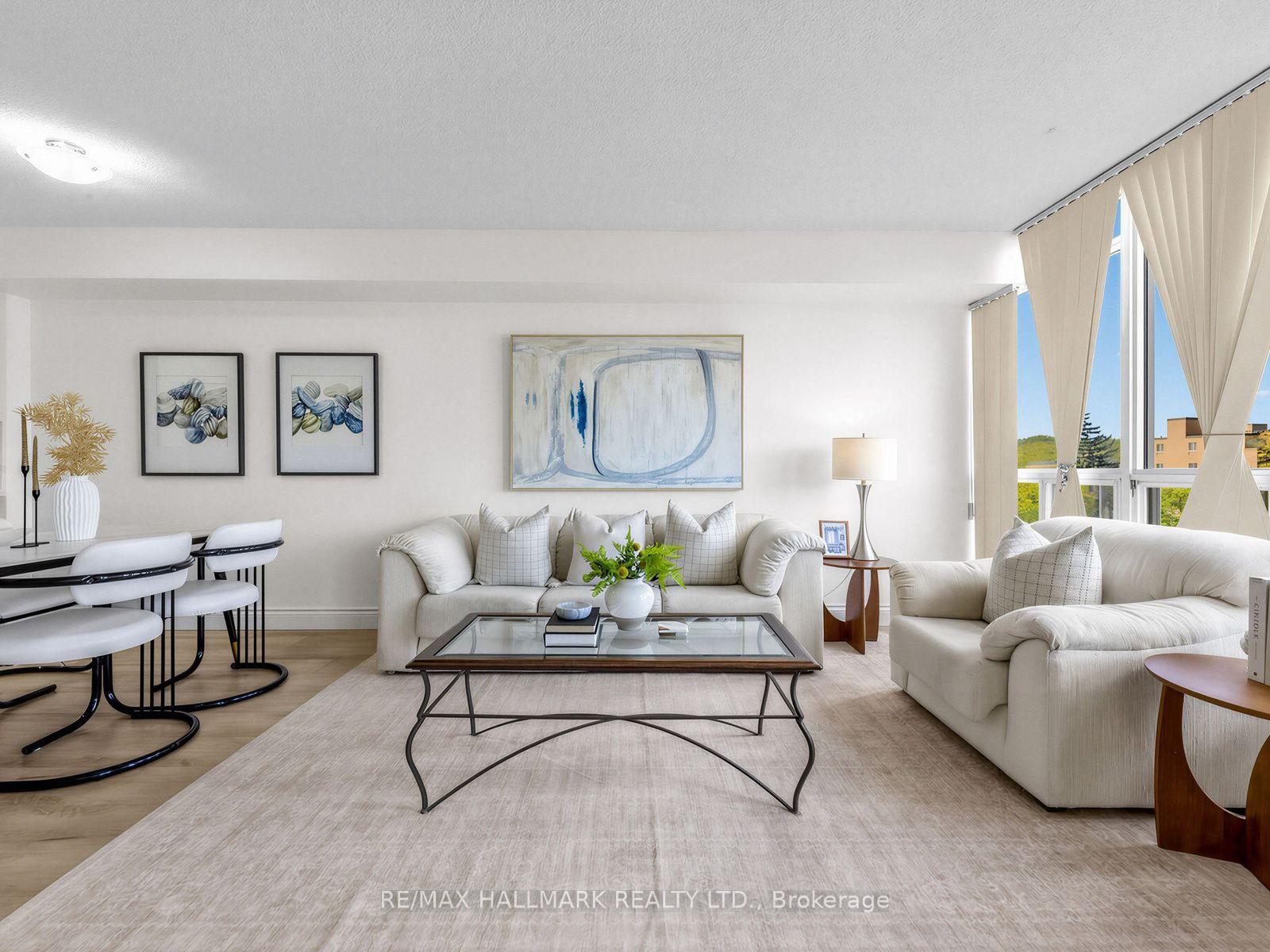 Photo 11 of Unit 309, 175 Cedar Avenue, Richmond Hill, Harding — HOMEH