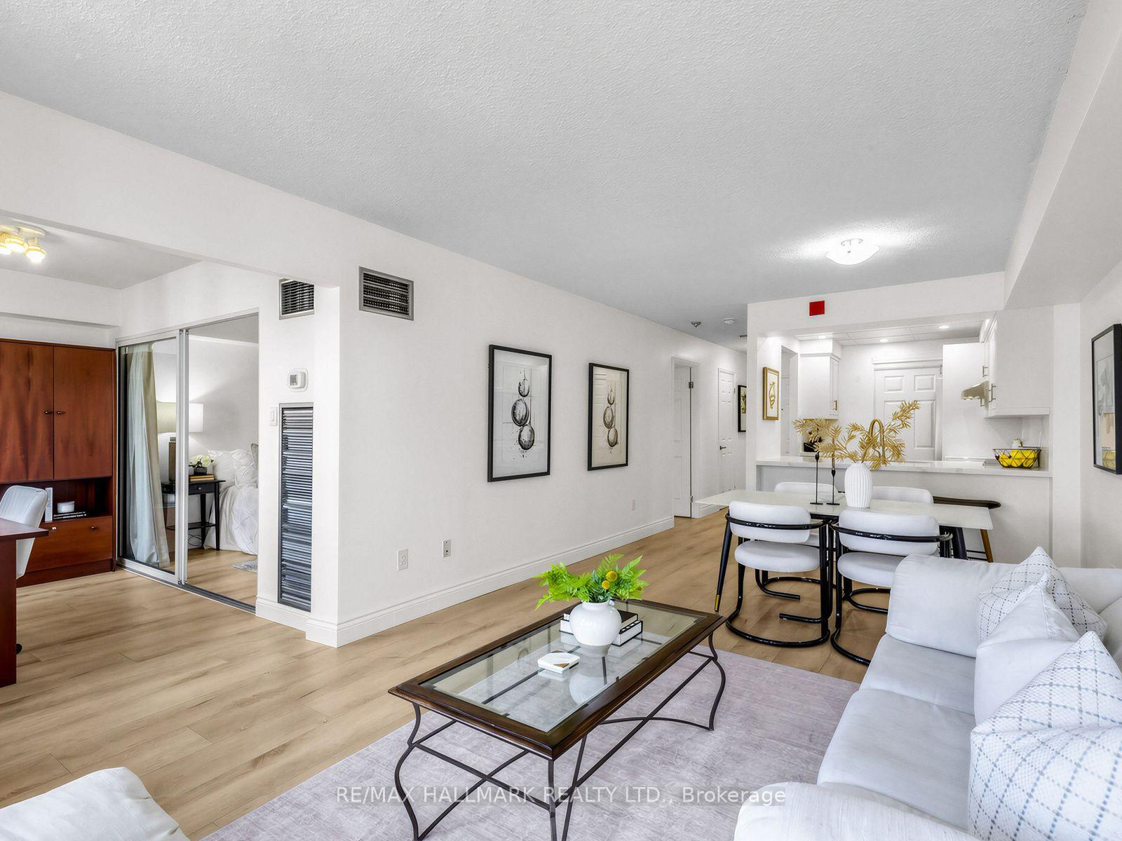 Photo 13 of Unit 309, 175 Cedar Avenue, Richmond Hill, Harding — HOMEH