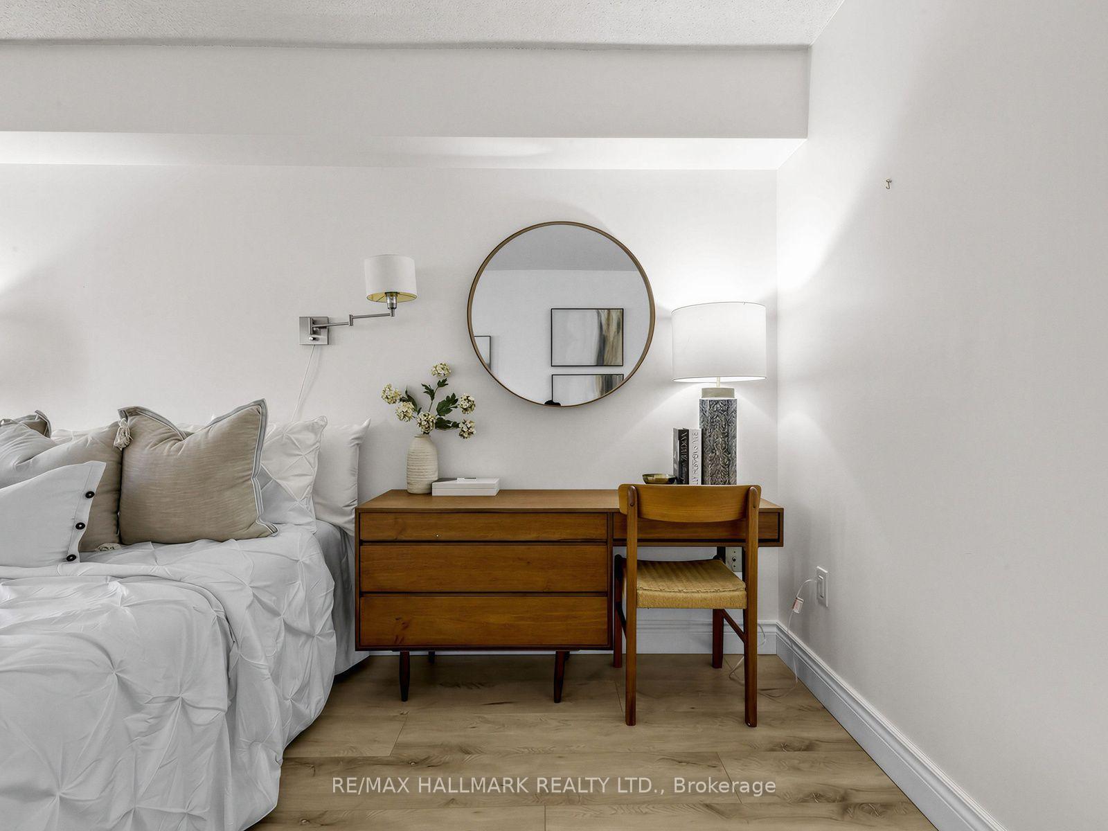 Photo 16 of Unit 309, 175 Cedar Avenue, Richmond Hill, Harding — HOMEH