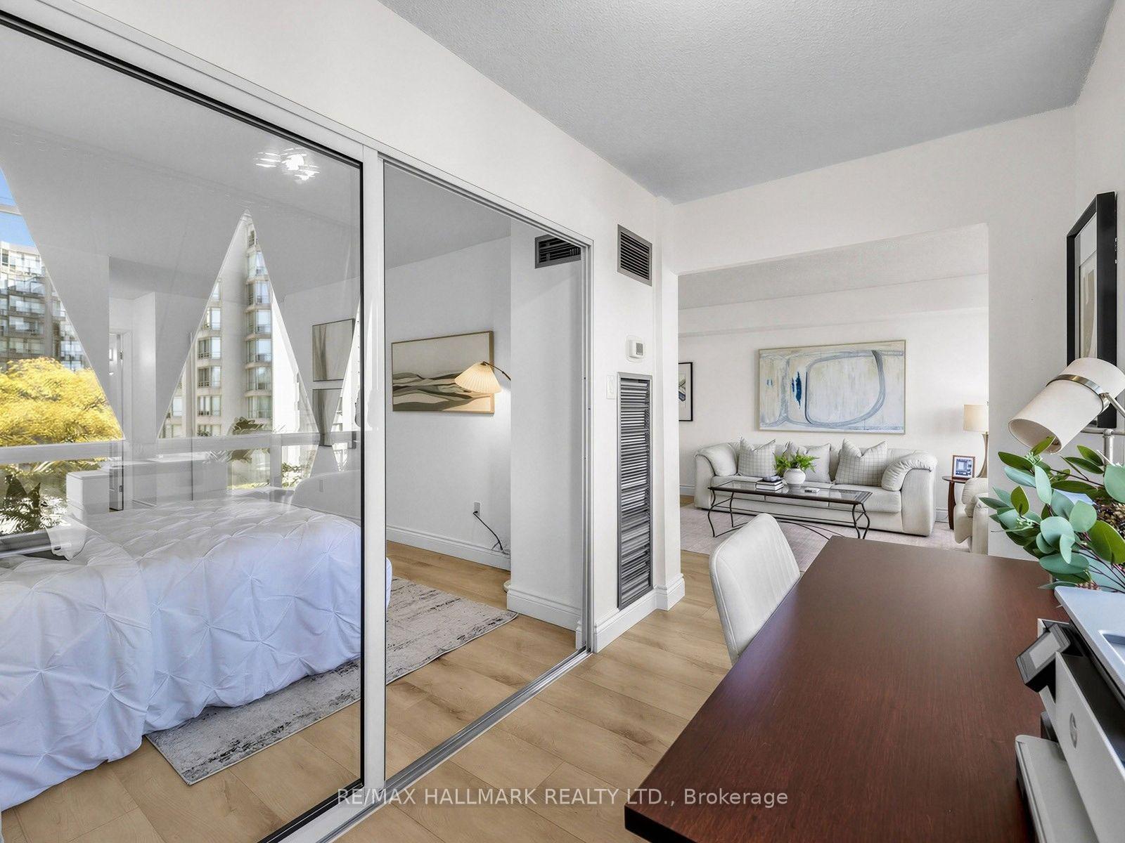 Photo 23 of Unit 309, 175 Cedar Avenue, Richmond Hill, Harding — HOMEH