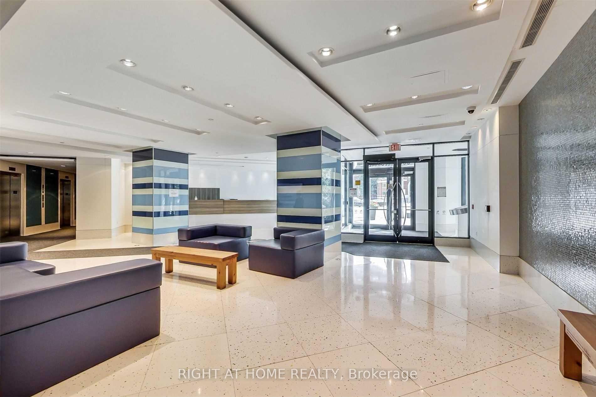 Photo 2 of Unit 734, 600 Fleet Street, Toronto, Niagara — HOMEH