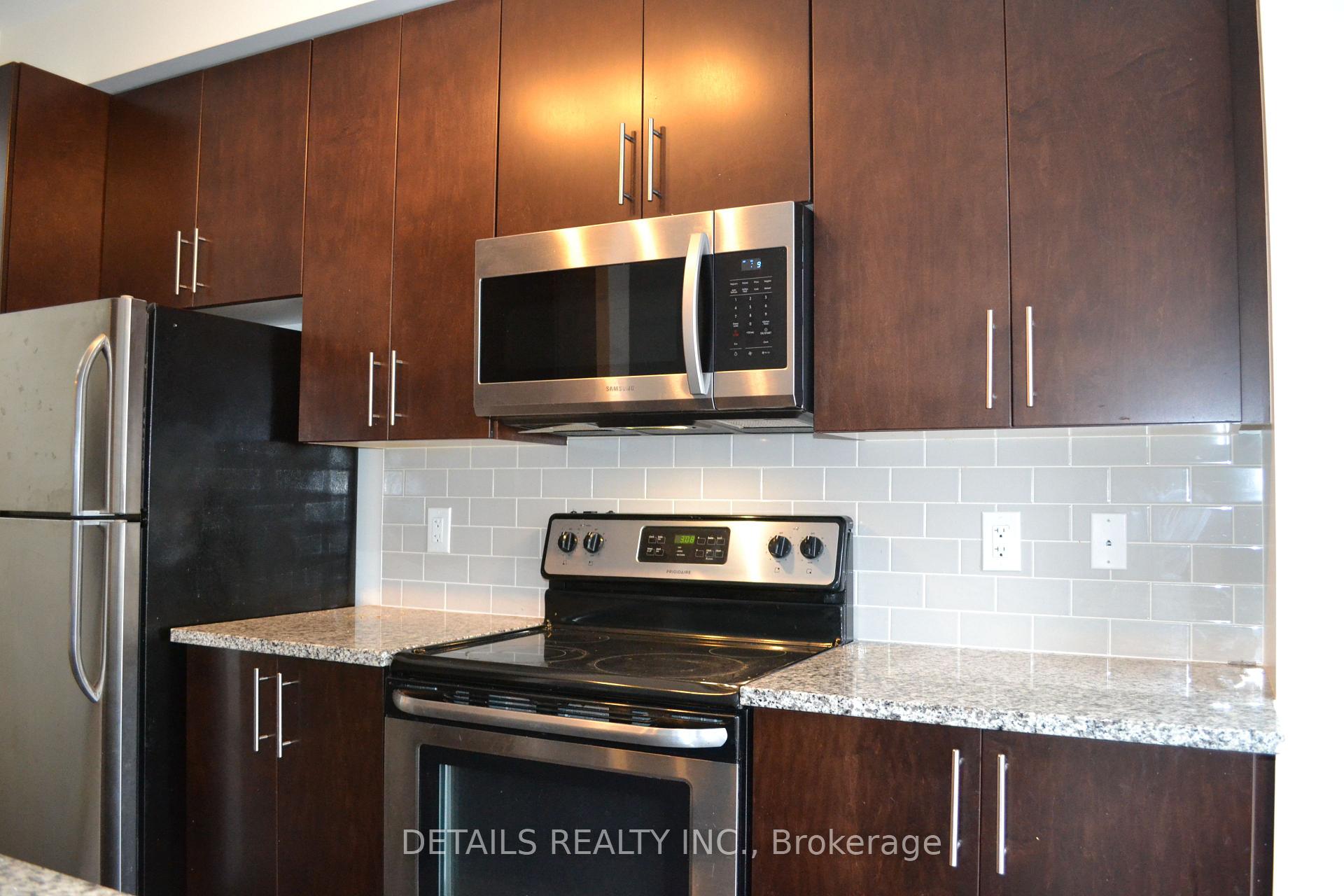 Photo 3 of 241 Overberg Way, Ottawa, Kanata - Emerald Meadows/Trailwest — HOMEH