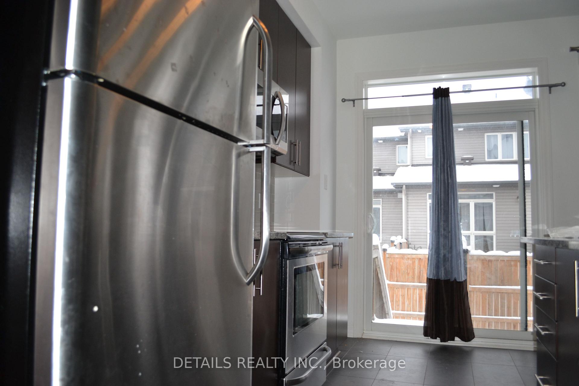 Photo 5 of 241 Overberg Way, Ottawa, Kanata - Emerald Meadows/Trailwest — HOMEH