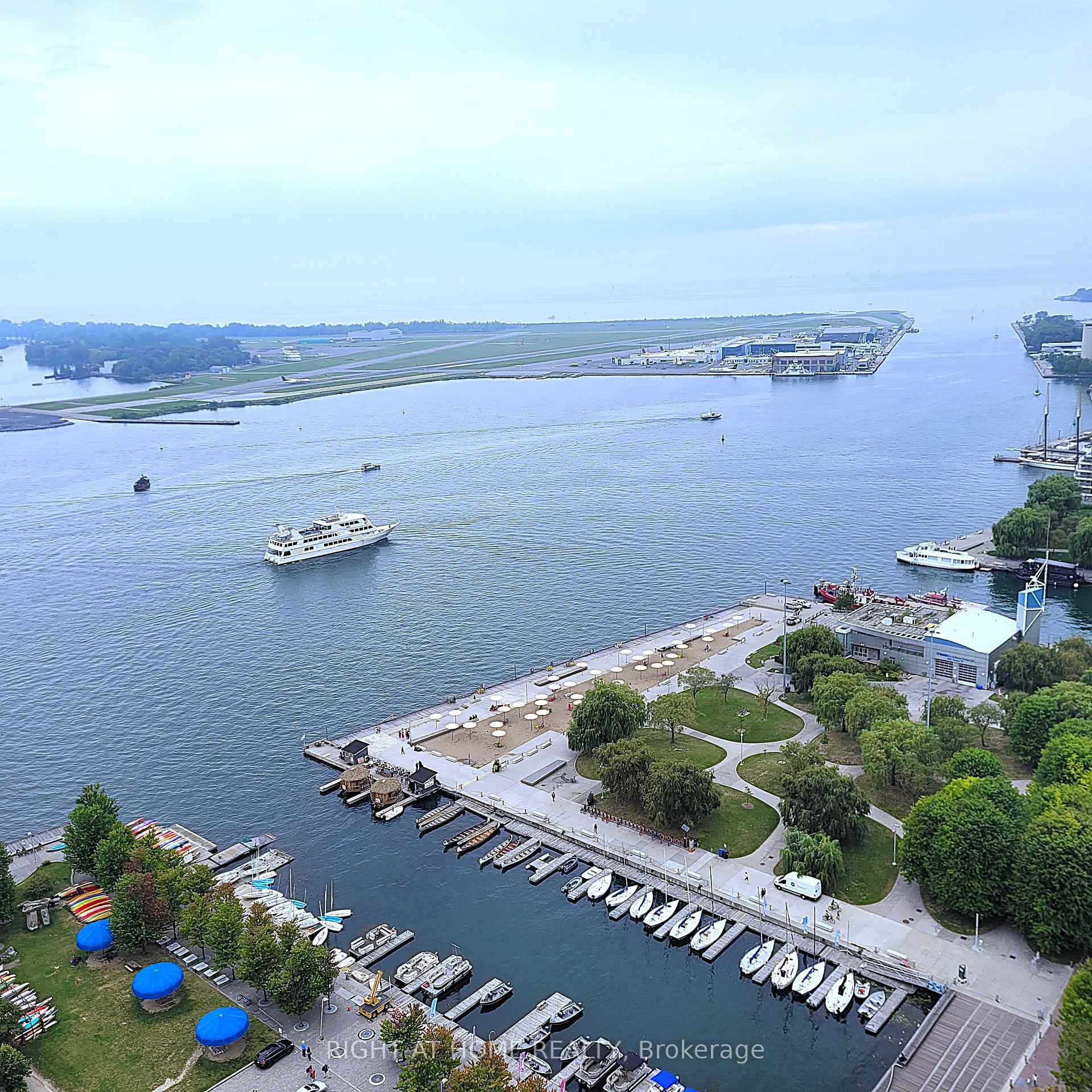 Photo 1 of Unit 2702, 270 Queens Quay W, Toronto, Waterfront Communities — HOMEH
