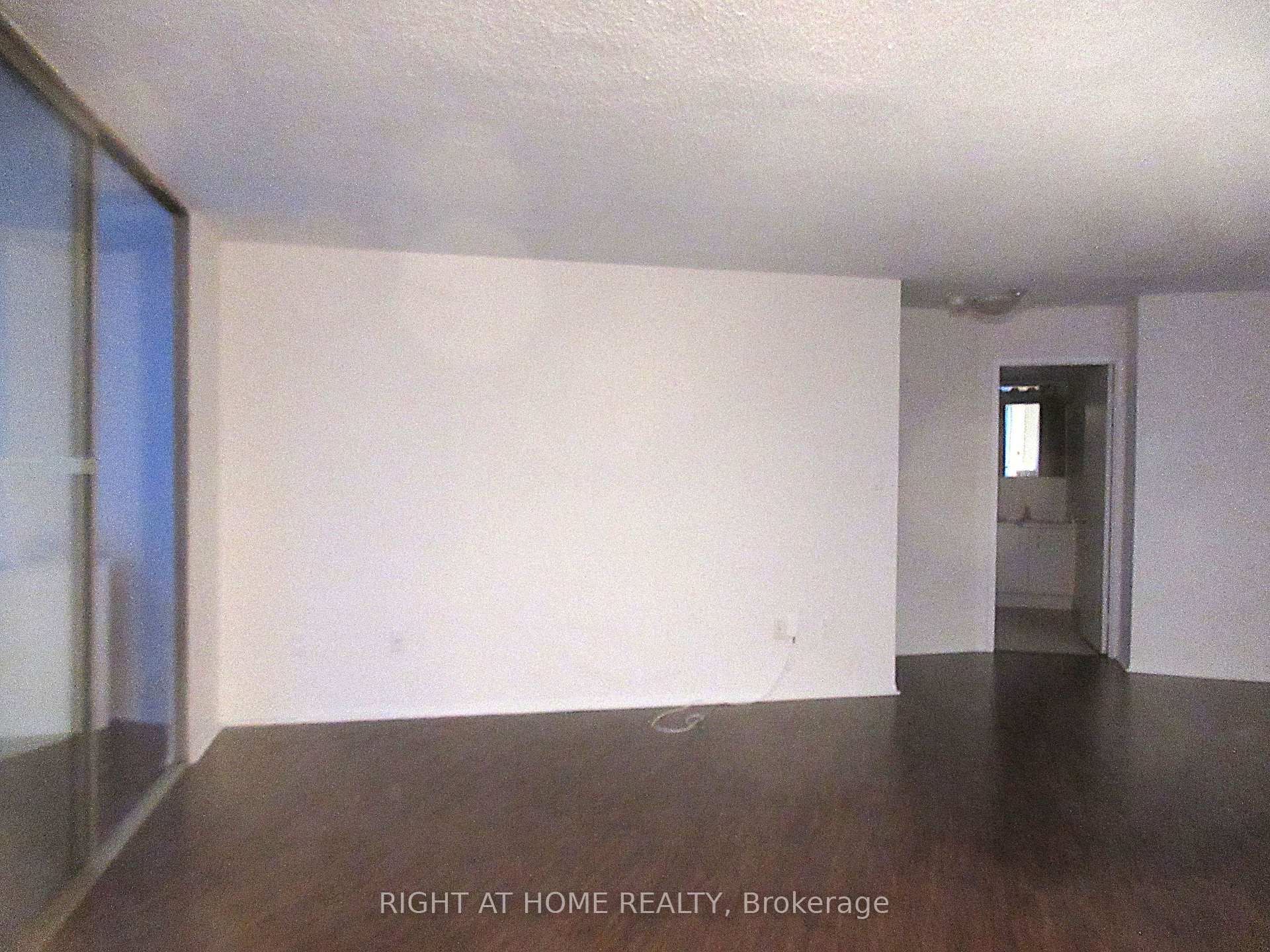 Photo 2 of Unit 2702, 270 Queens Quay W, Toronto, Waterfront Communities — HOMEH