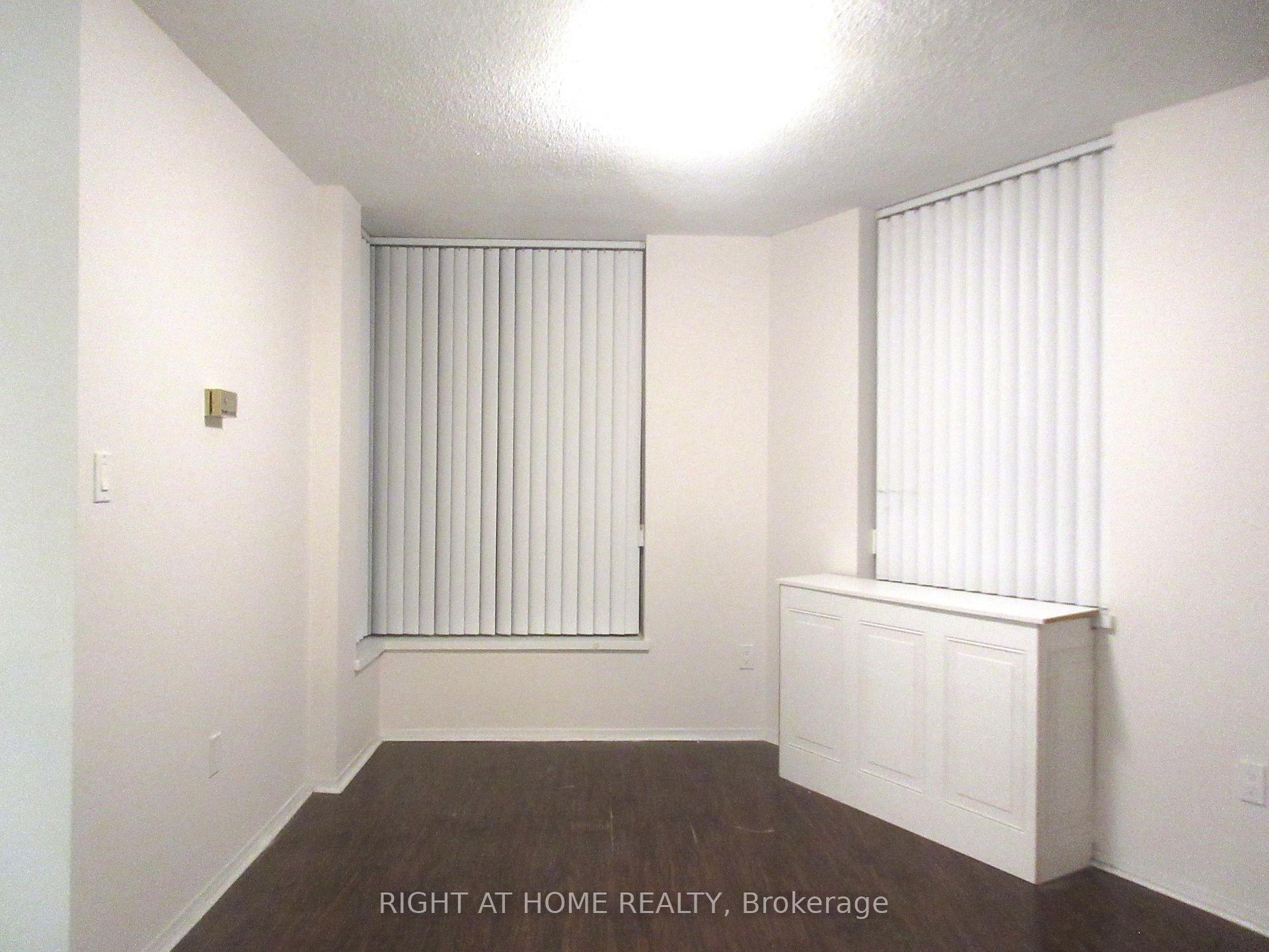 Photo 4 of Unit 2702, 270 Queens Quay W, Toronto, Waterfront Communities — HOMEH