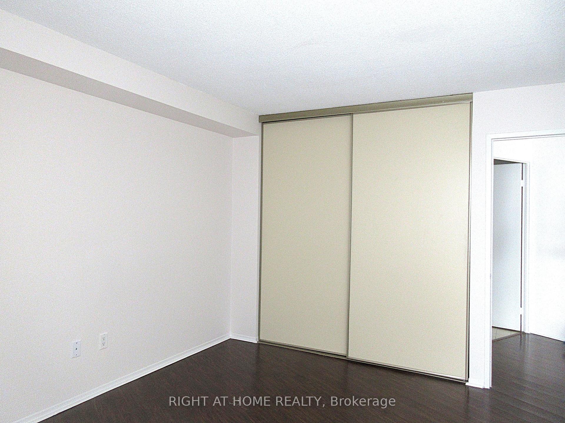 Photo 7 of Unit 2702, 270 Queens Quay W, Toronto, Waterfront Communities — HOMEH