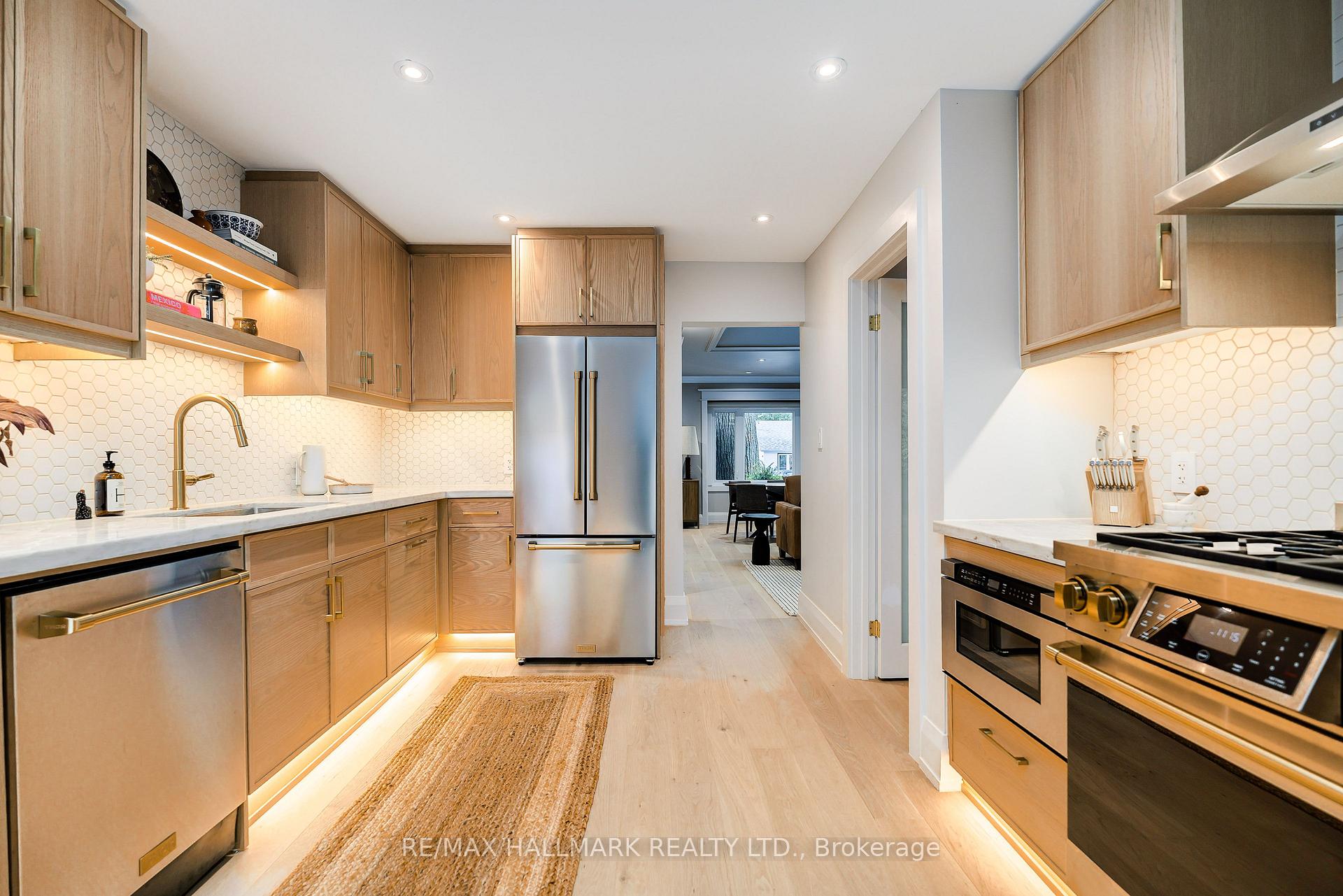 Photo 17 of 53 Haig Avenue, Scarborough, Birchcliffe-Cliffside — HOMEH