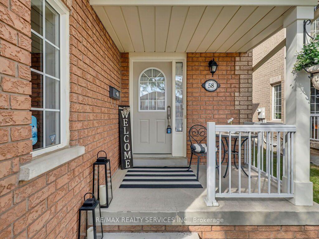 Photo 6 of 58 Sunny Glen Crescent, Brampton, Northwest Sandalwood Parkway — HOMEH