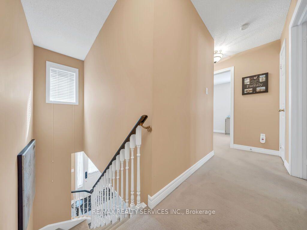 Photo 22 of 58 Sunny Glen Crescent, Brampton, Northwest Sandalwood Parkway — HOMEH