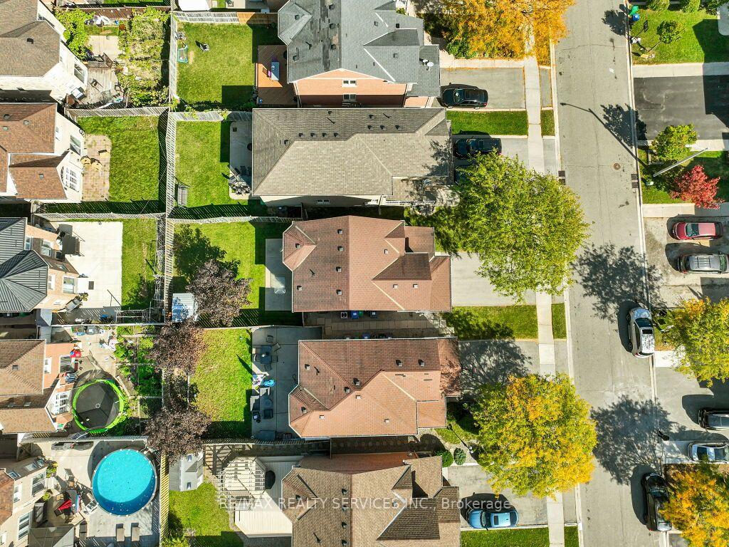 Photo 39 of 58 Sunny Glen Crescent, Brampton, Northwest Sandalwood Parkway — HOMEH