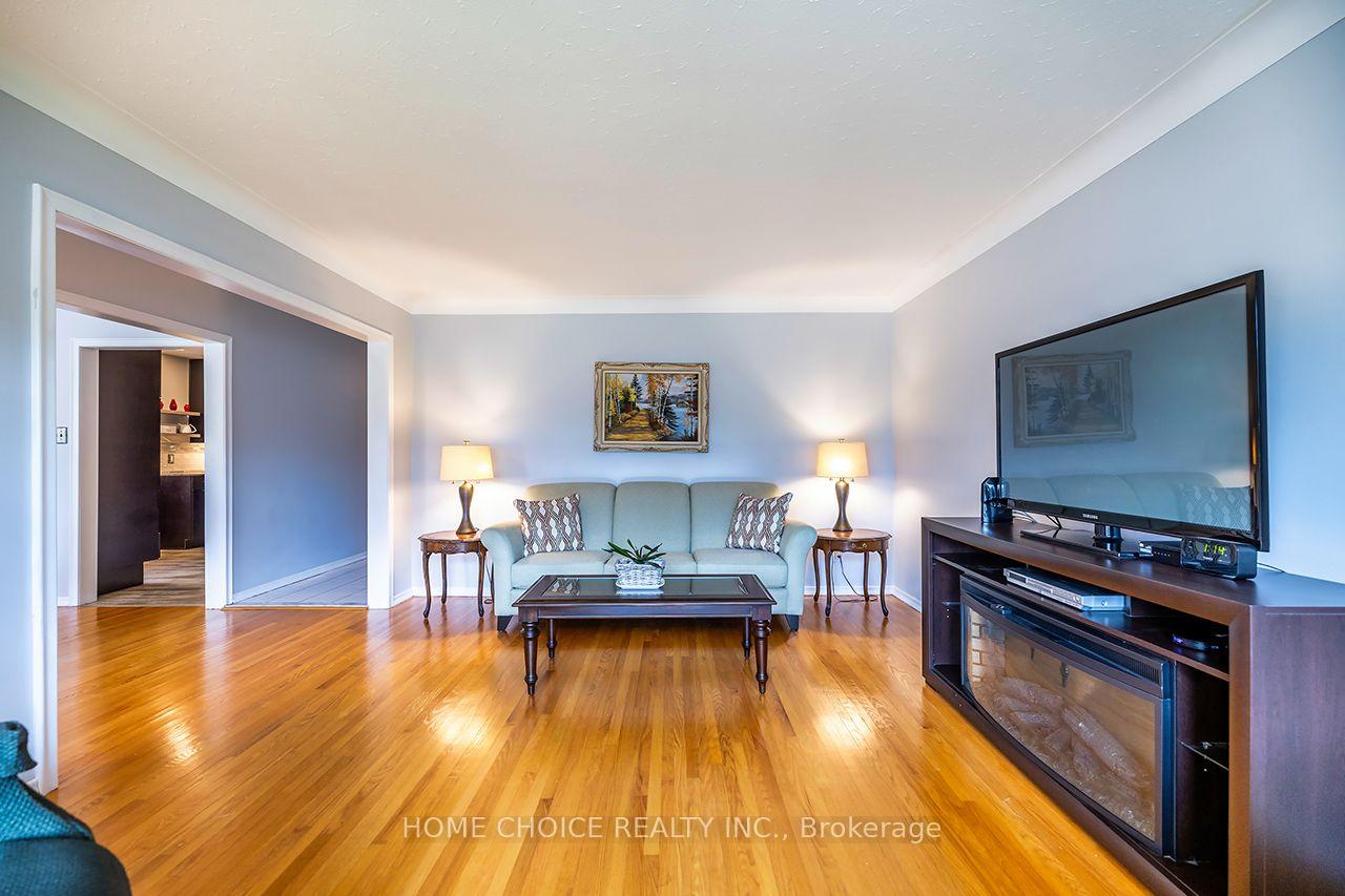 Photo 7 of 89 Harmony Road N, Oshawa, Eastdale — HOMEH