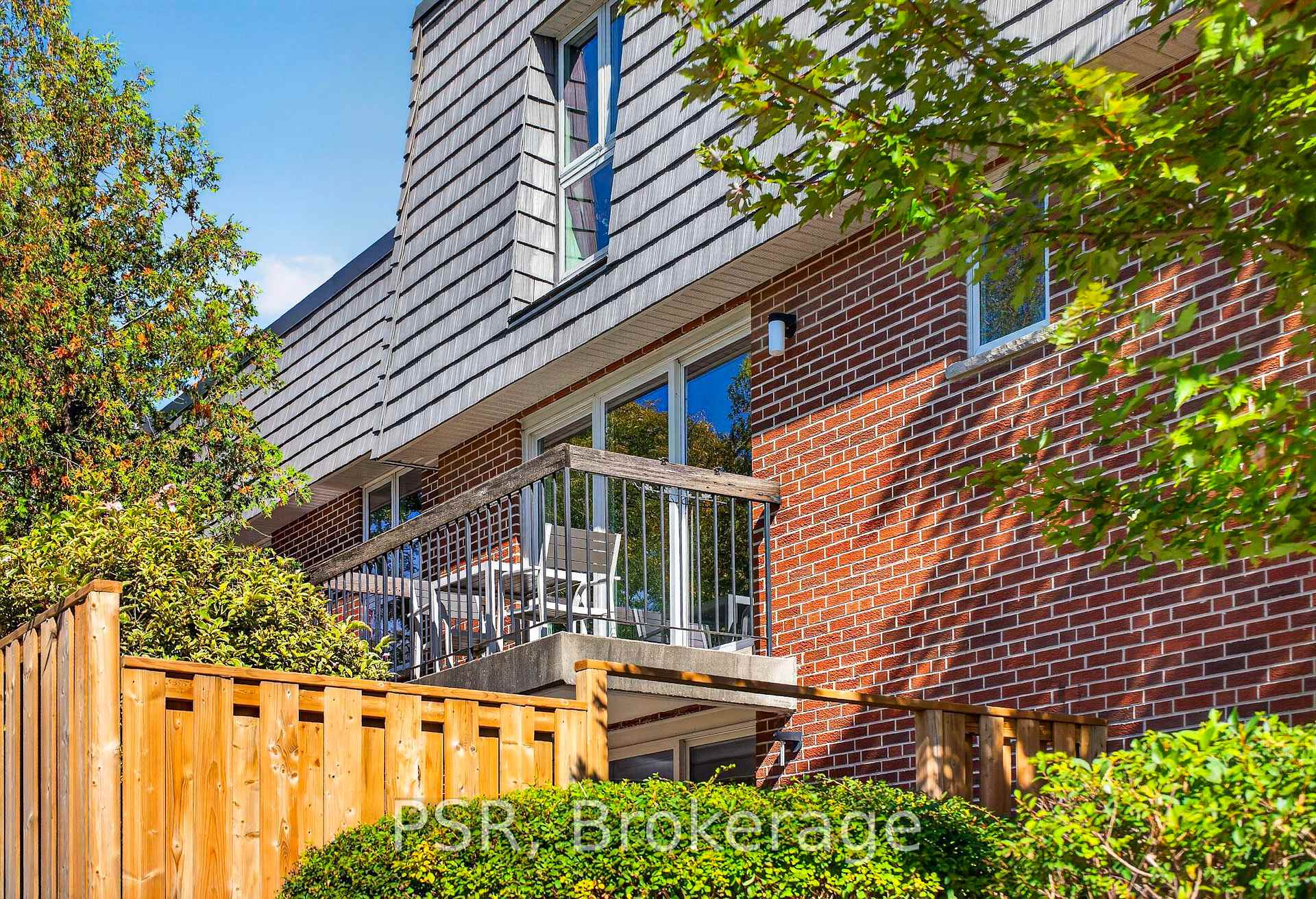 Photo 7 of 2 Powderhorn Mill Way, North York, St. Andrew-Windfields — HOMEH