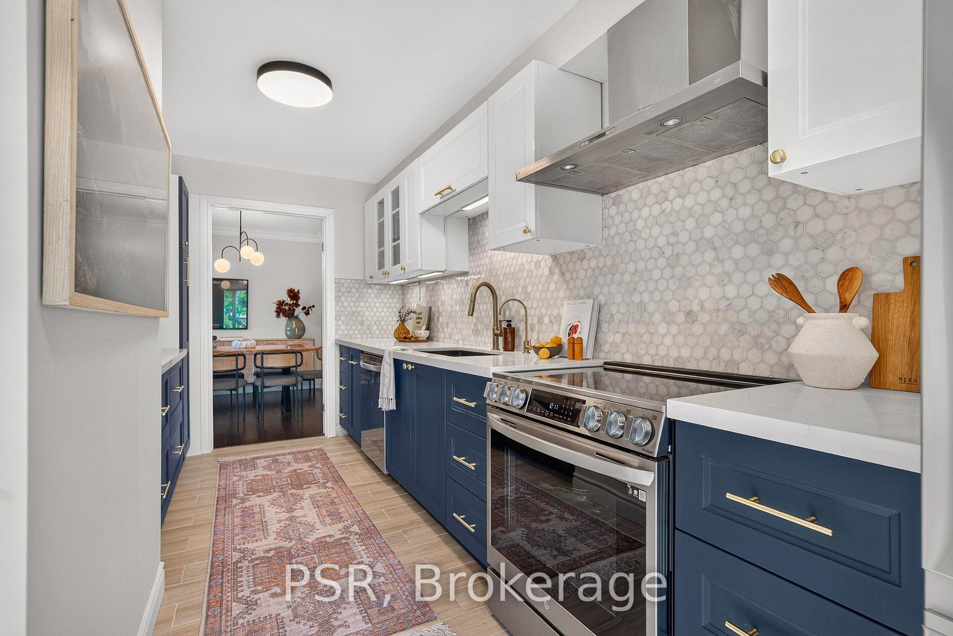 Photo 16 of 2 Powderhorn Mill Way, North York, St. Andrew-Windfields — HOMEH