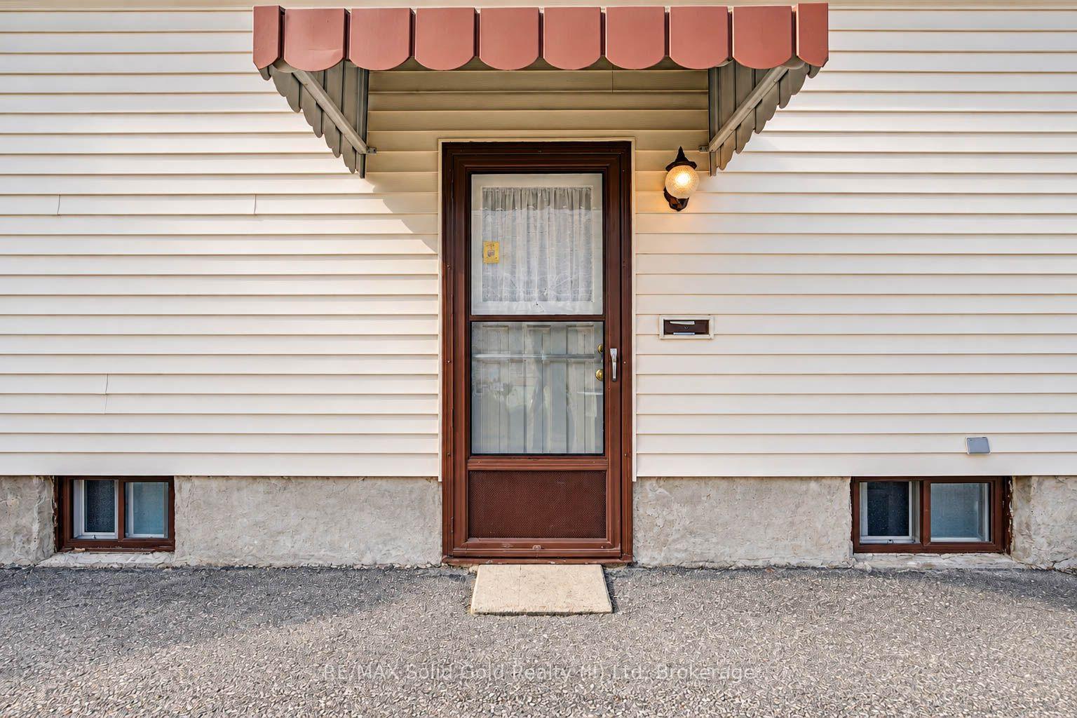 Photo 5 of 243 Edwin Street, Kitchener, Uptown Waterloo/North Ward — HOMEH