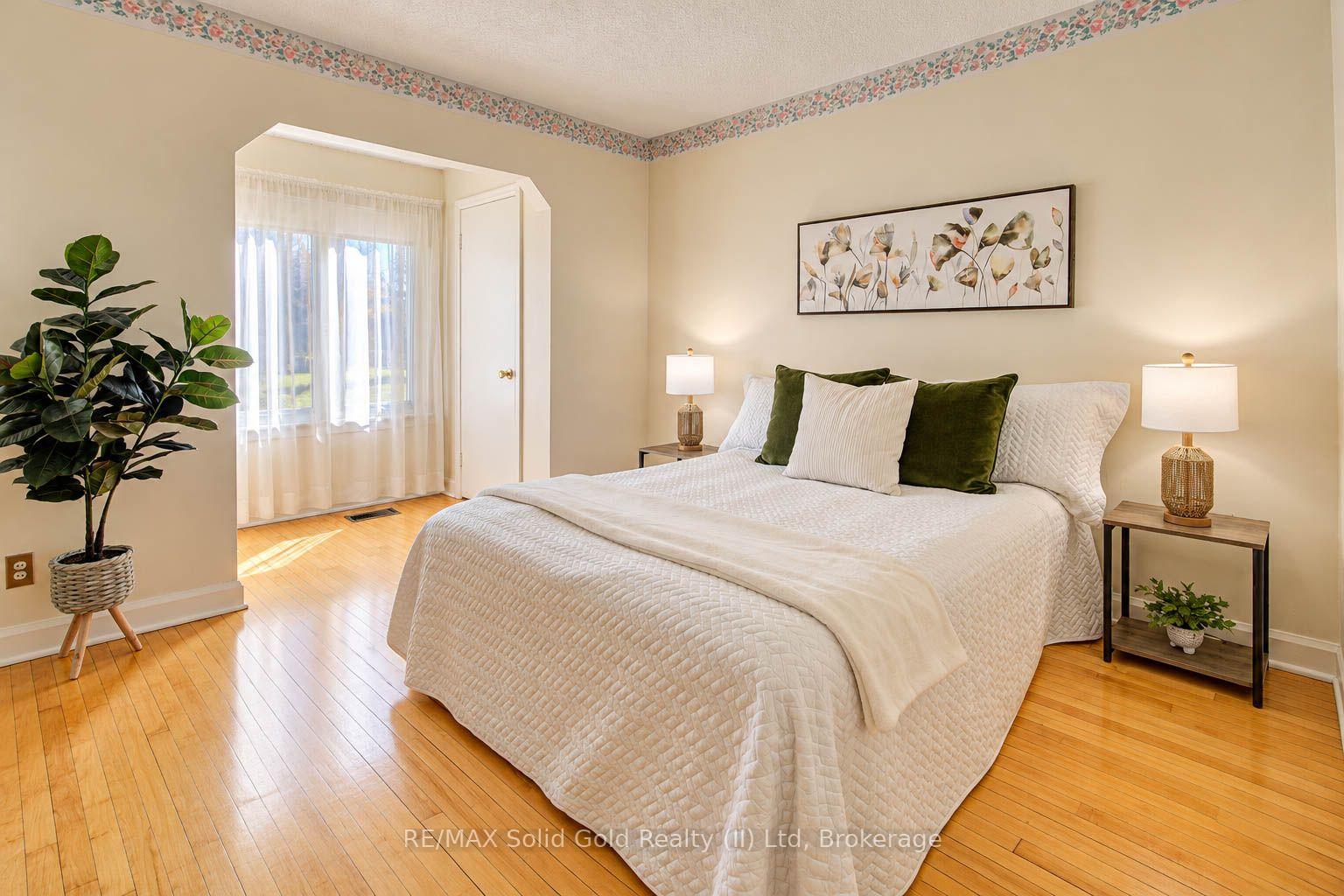 Photo 12 of 243 Edwin Street, Kitchener, Uptown Waterloo/North Ward — HOMEH