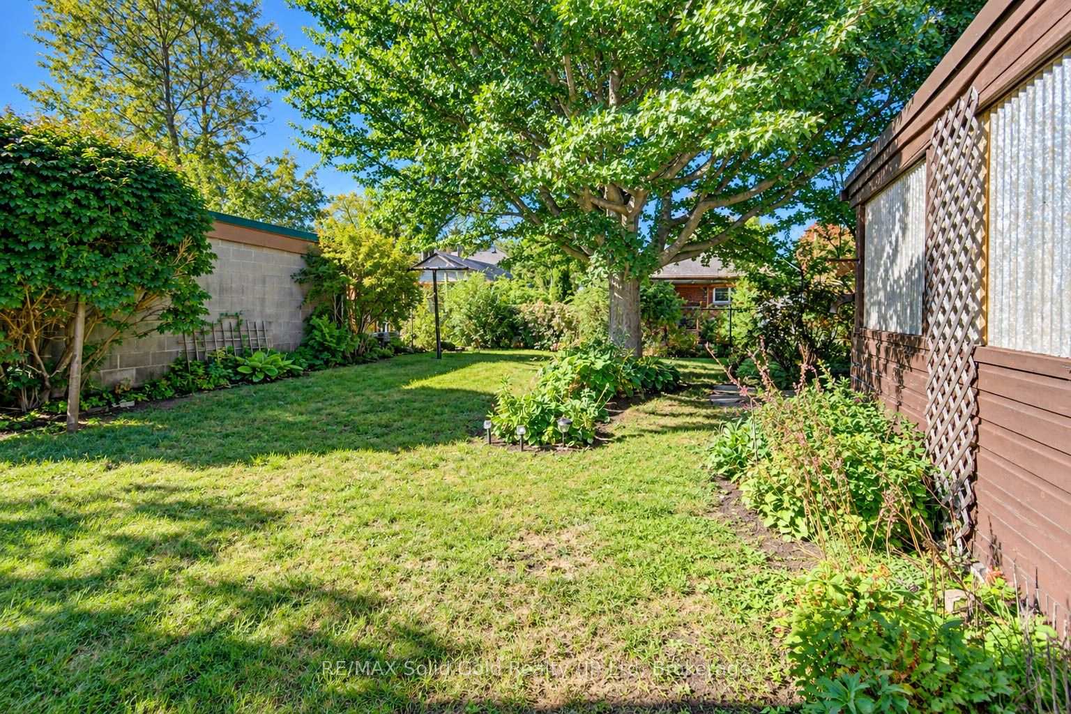 Photo 36 of 243 Edwin Street, Kitchener, Uptown Waterloo/North Ward — HOMEH