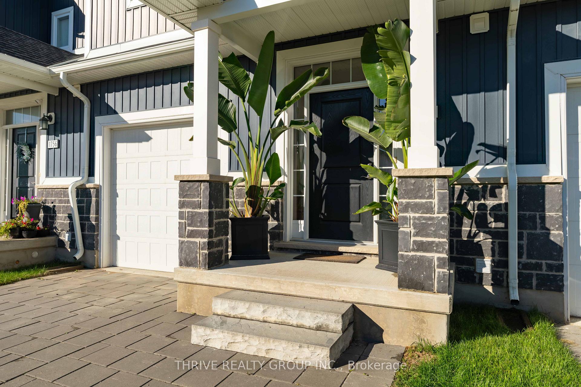 Photo 4 of 1760 Finley Crescent, London, North I — HOMEH