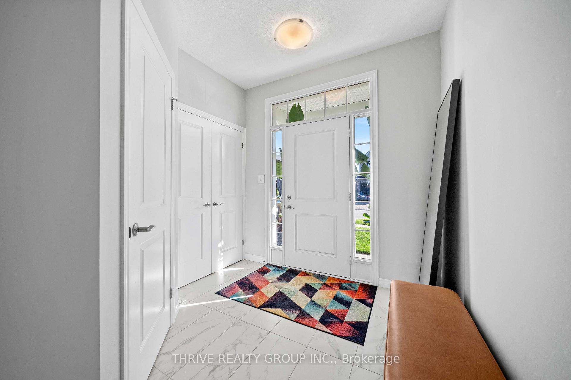 Photo 5 of 1760 Finley Crescent, London, North I — HOMEH