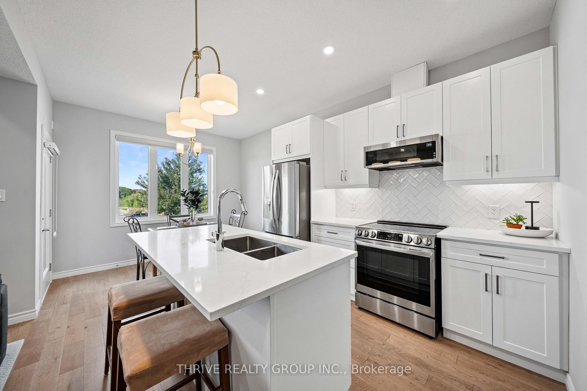 Photo 7 of 1760 Finley Crescent, London, North I — HOMEH