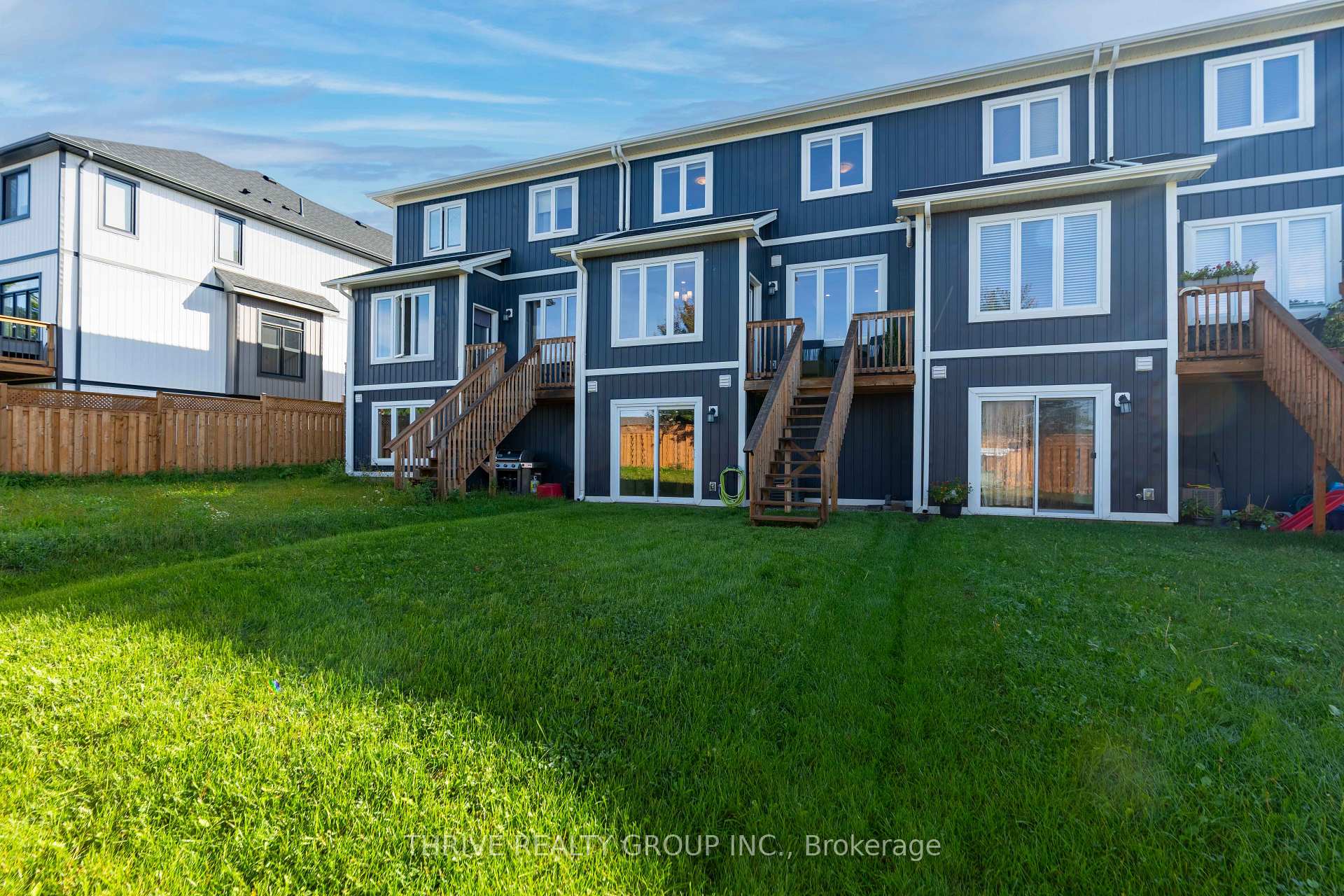 Photo 39 of 1760 Finley Crescent, London, North I — HOMEH