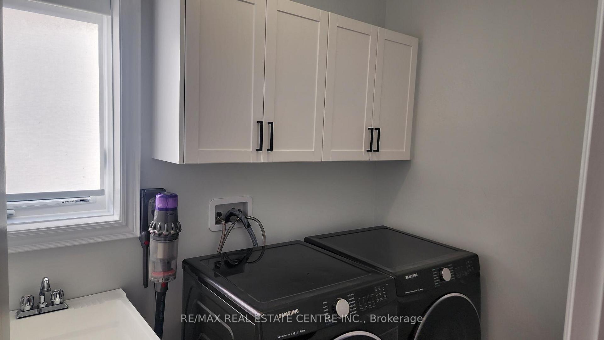 Photo 7 of 53 Bellefond Street, Vaughan, Kleinburg — HOMEH