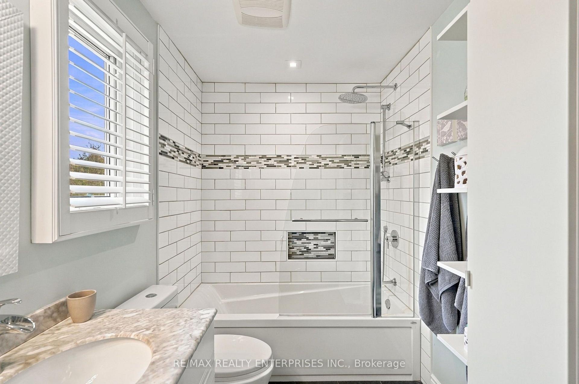 Photo 28 of 188 Summerfield Drive, Oakville, Bronte — HOMEH