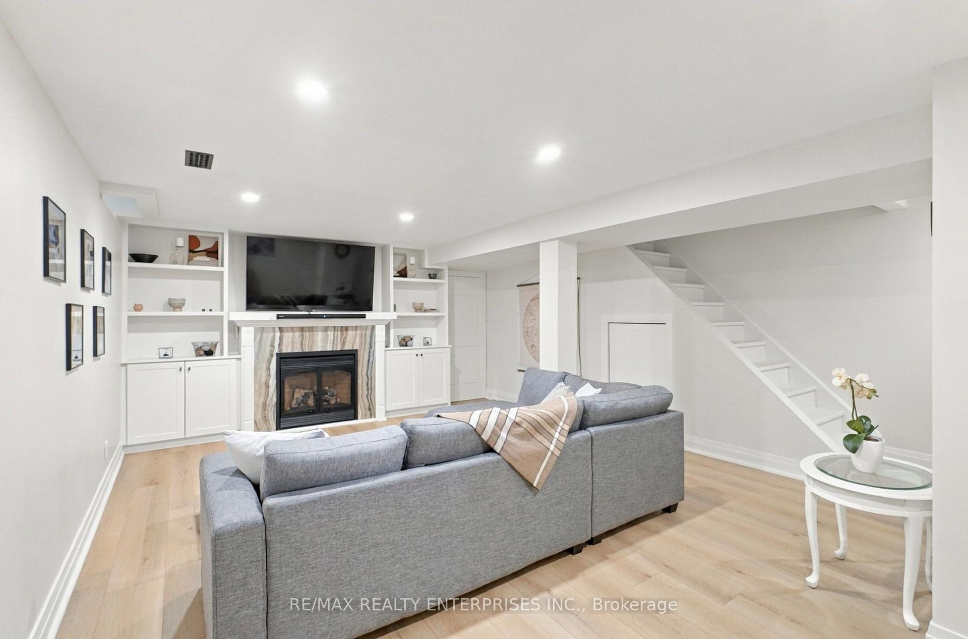 Photo 32 of 188 Summerfield Drive, Oakville, Bronte — HOMEH