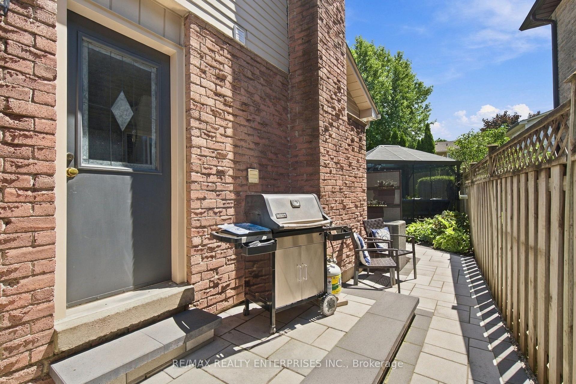 Photo 39 of 188 Summerfield Drive, Oakville, Bronte — HOMEH