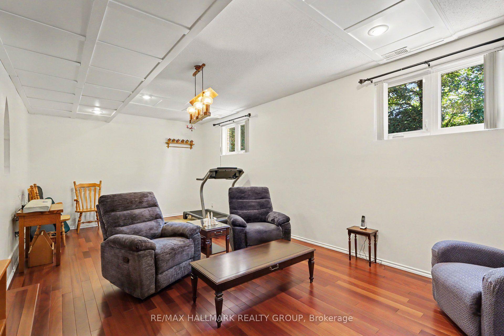Photo 30 of 26 Whippoorwill Drive, Ottawa, Rothwell Heights — HOMEH