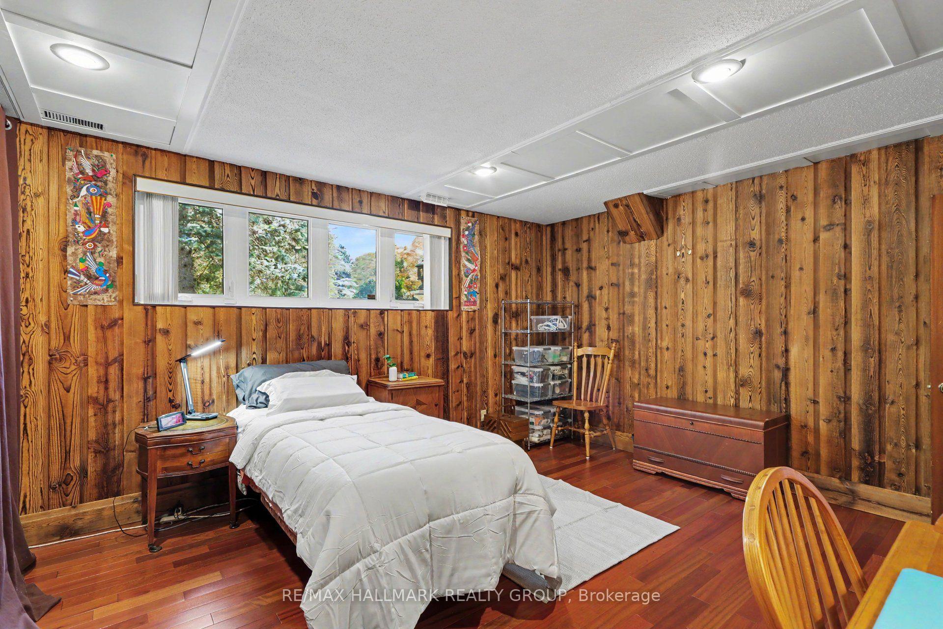 Photo 33 of 26 Whippoorwill Drive, Ottawa, Rothwell Heights — HOMEH