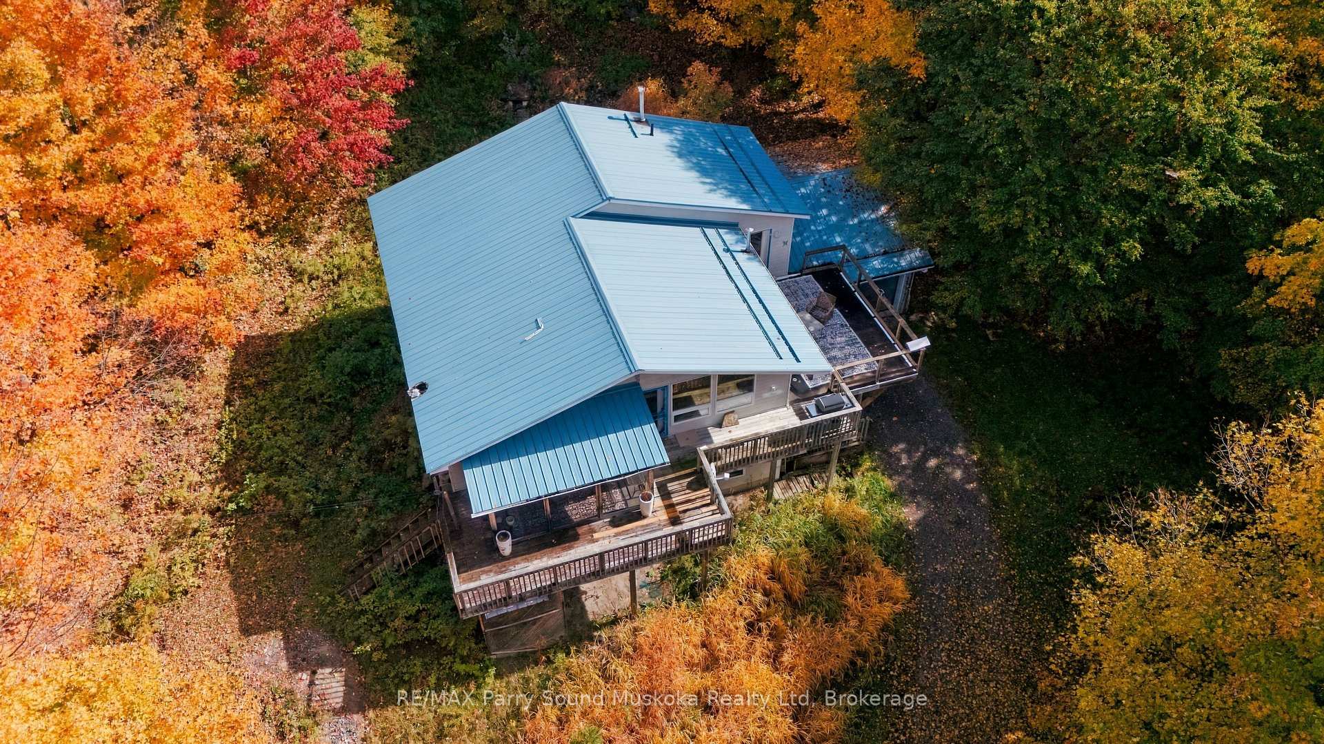 Photo 3 of 5 Maplewood Drive, McKellar — HOMEH