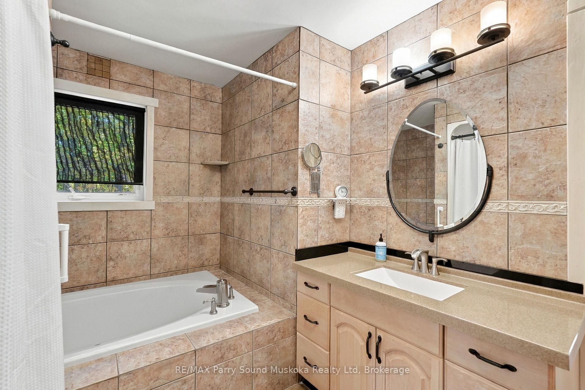 Photo 19 of 5 Maplewood Drive, McKellar — HOMEH