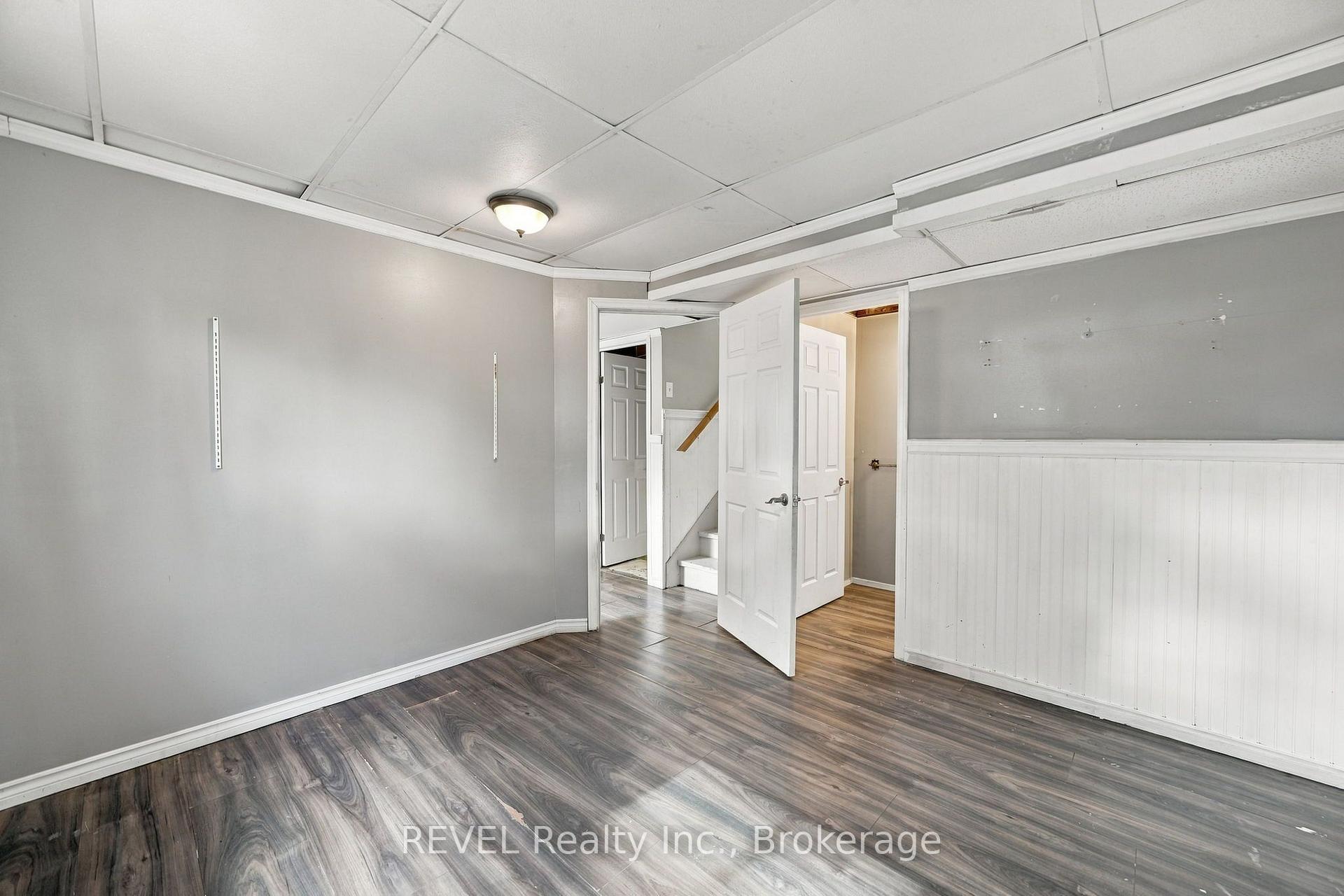 Photo 23 of 1407 Garrison Road, Fort Erie, Crescent Park — HOMEH
