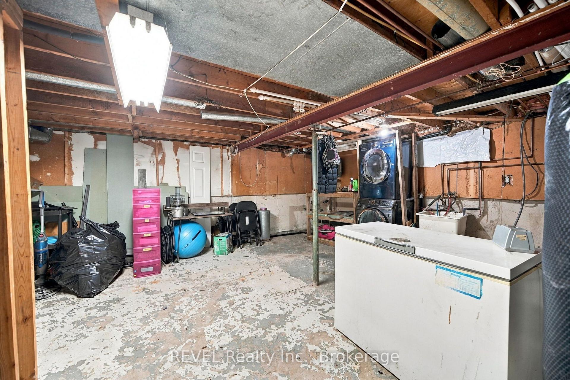 Photo 25 of 1407 Garrison Road, Fort Erie, Crescent Park — HOMEH