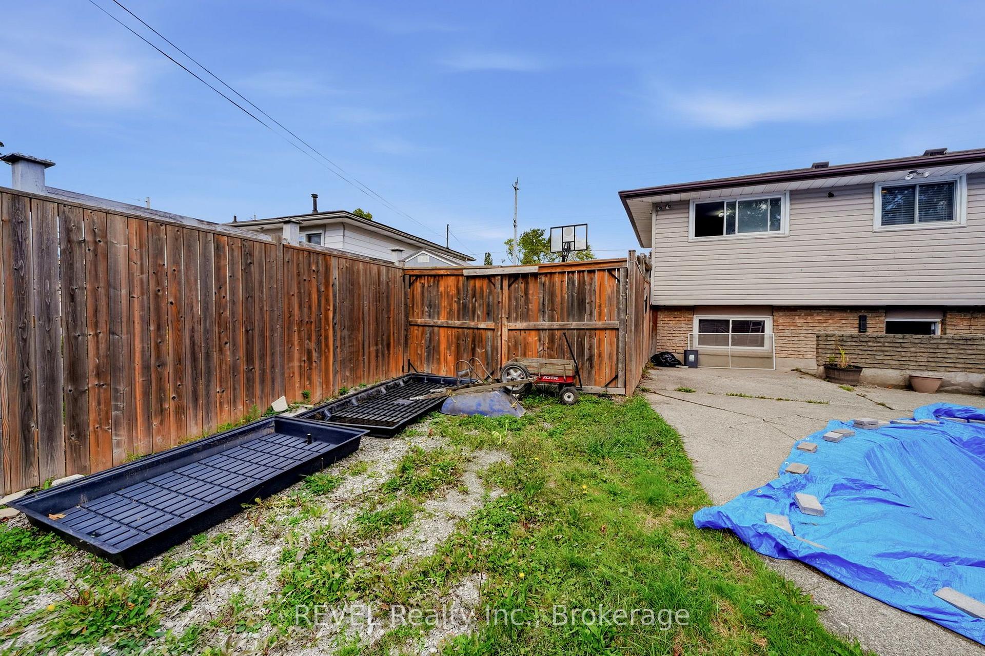 Photo 31 of 1407 Garrison Road, Fort Erie, Crescent Park — HOMEH