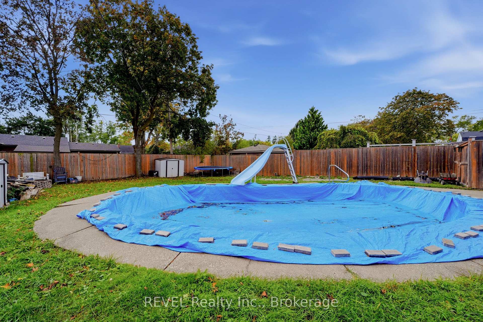 Photo 34 of 1407 Garrison Road, Fort Erie, Crescent Park — HOMEH