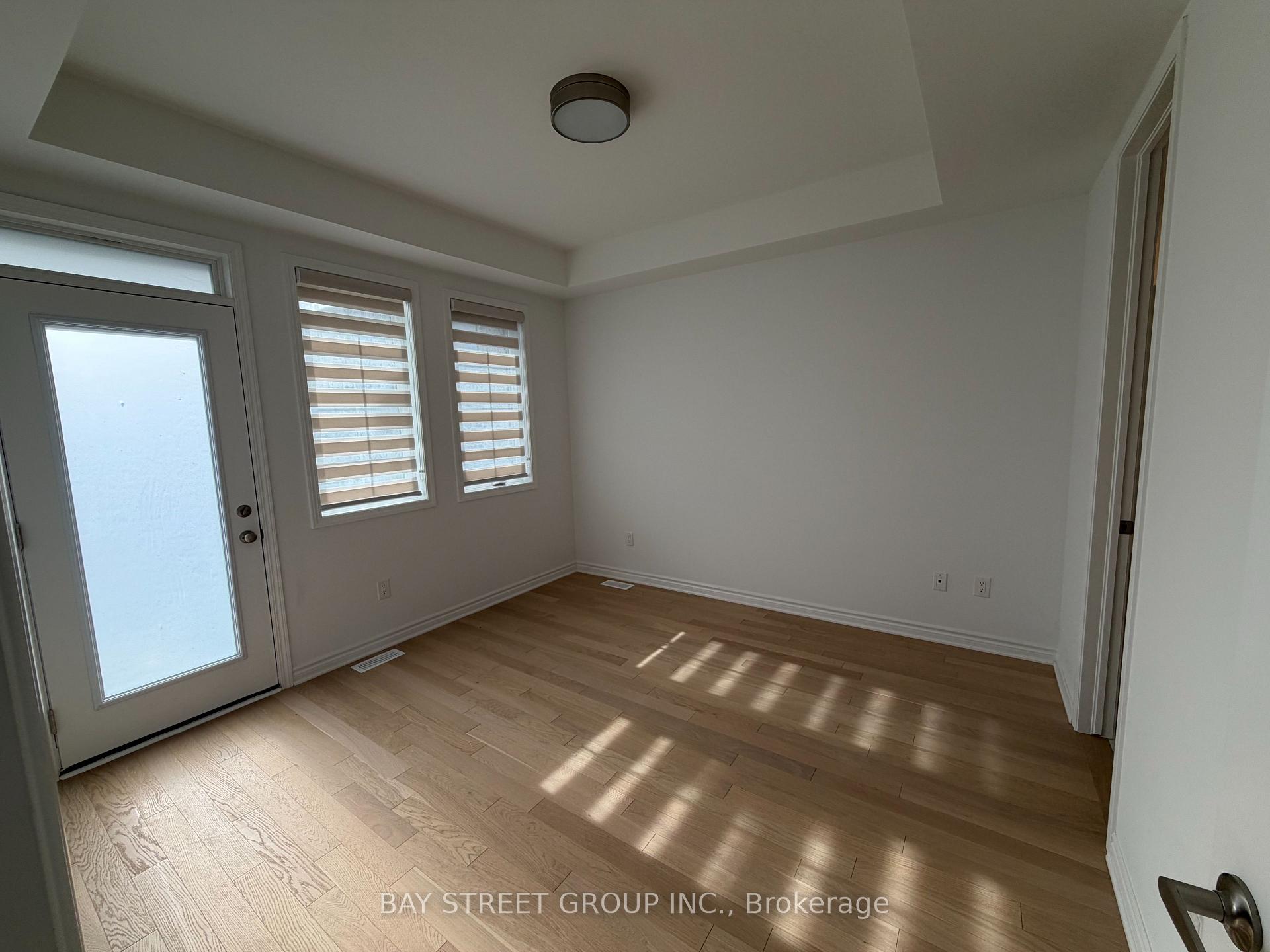 Photo 5 of 120 Avani Avenue, Markham, Rural Markham — HOMEH