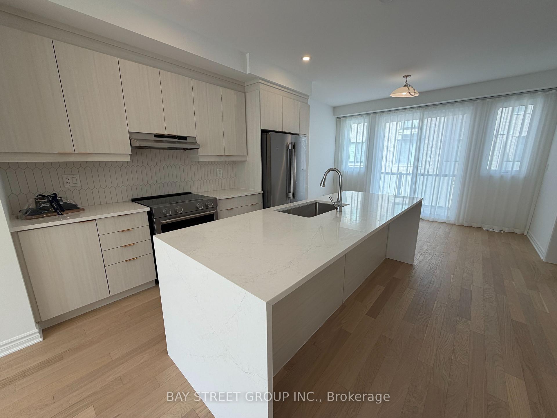 Photo 7 of 120 Avani Avenue, Markham, Rural Markham — HOMEH