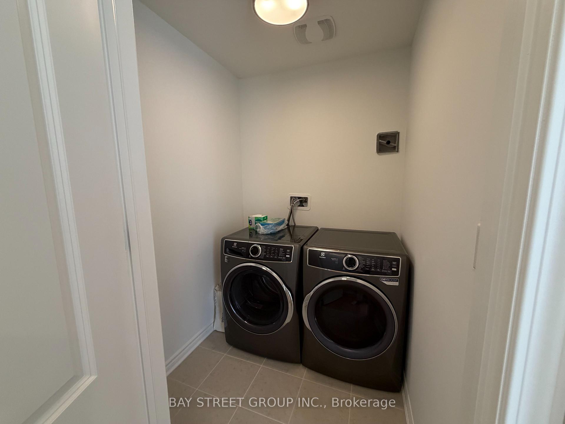 Photo 16 of 120 Avani Avenue, Markham, Rural Markham — HOMEH
