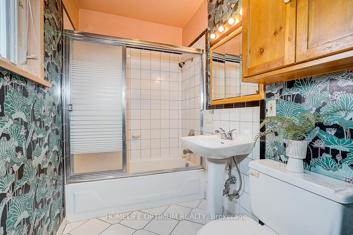 Photo 19 of 16 Ayre Point Road, Scarborough, Cliffcrest — HOMEH