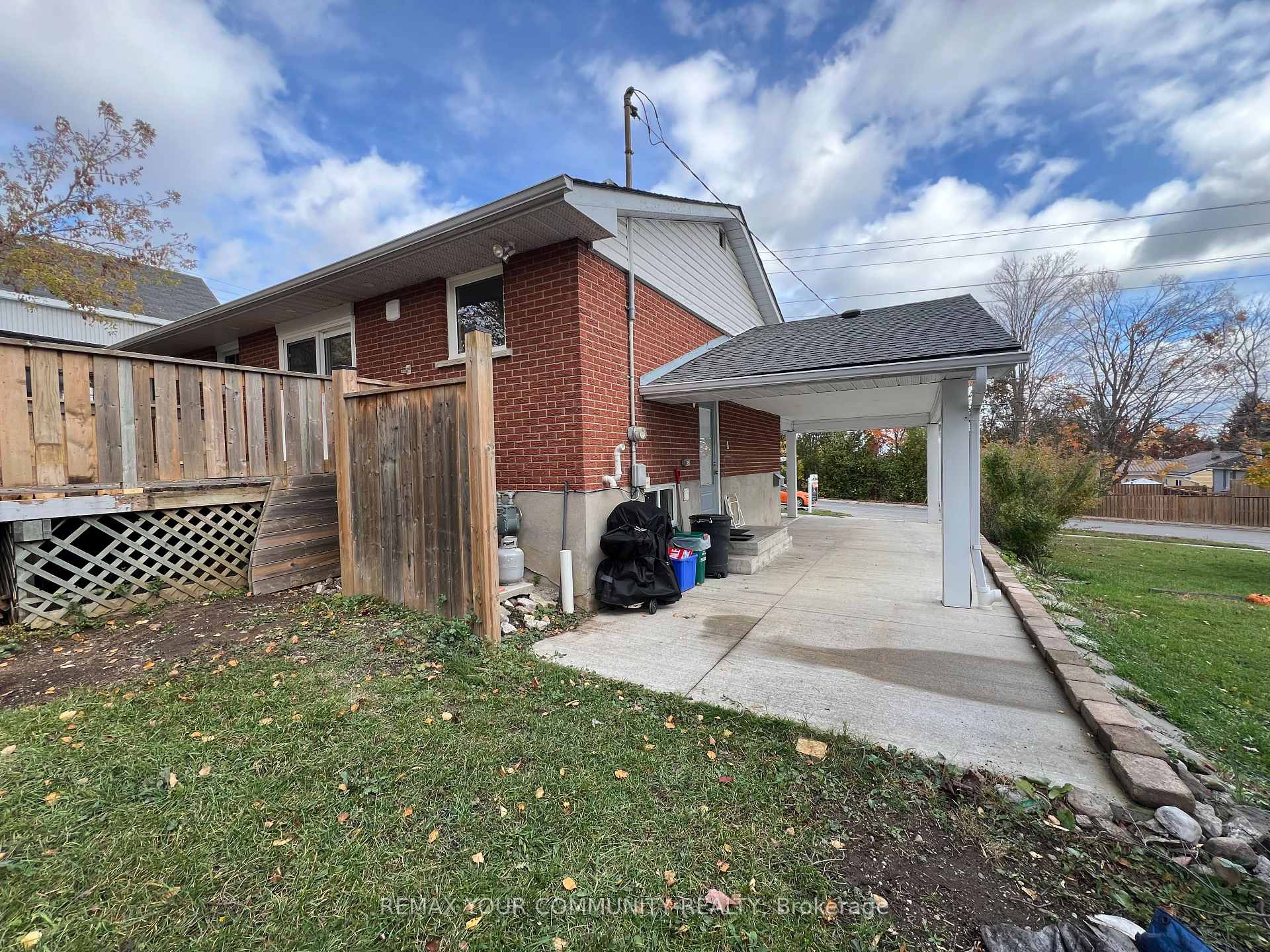 Photo 30 of 93 Westmount Drive S, Orillia — HOMEH