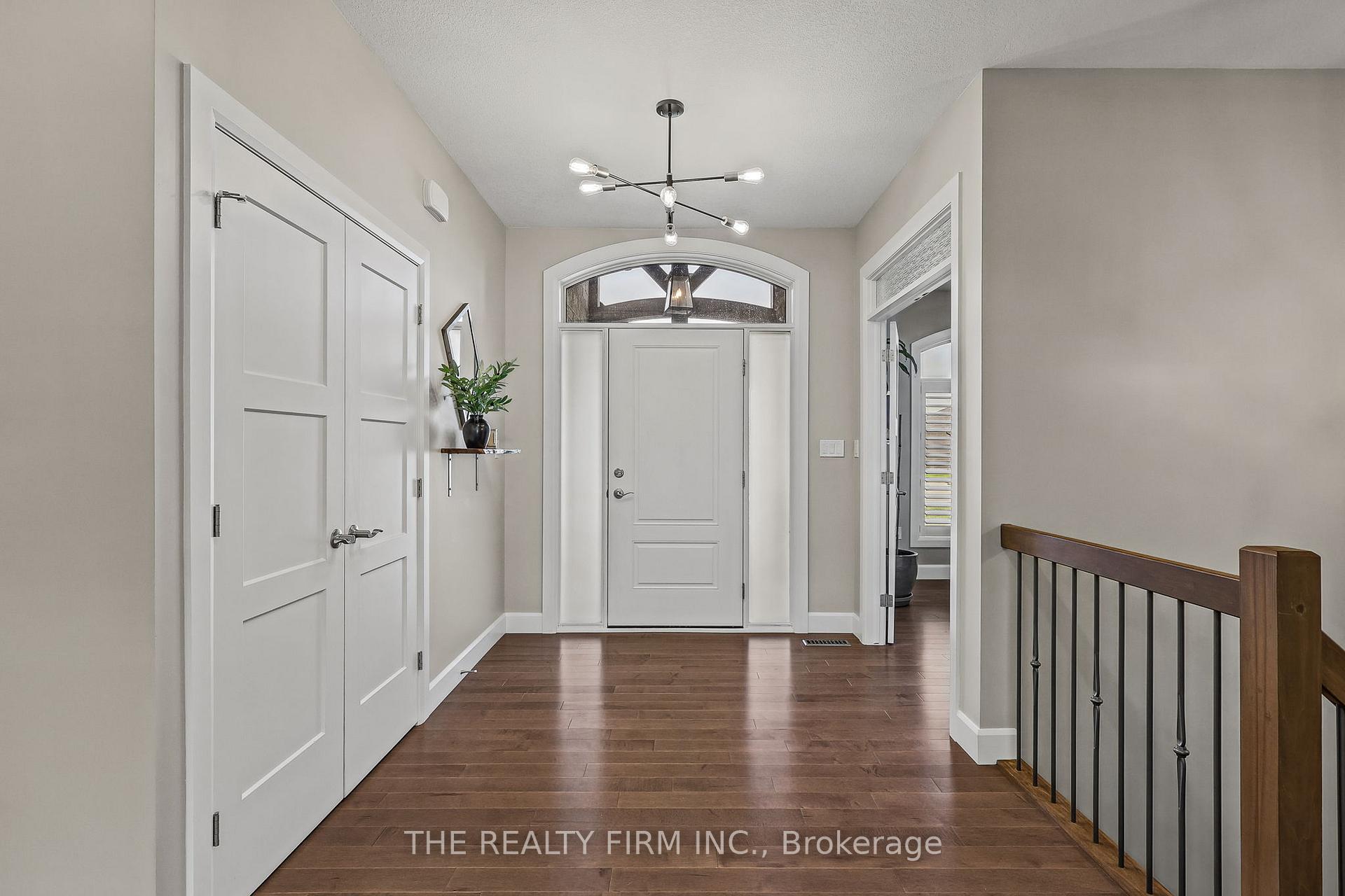 Photo 3 of 53 Foxborough Place, Thames Centre, Thorndale — HOMEH