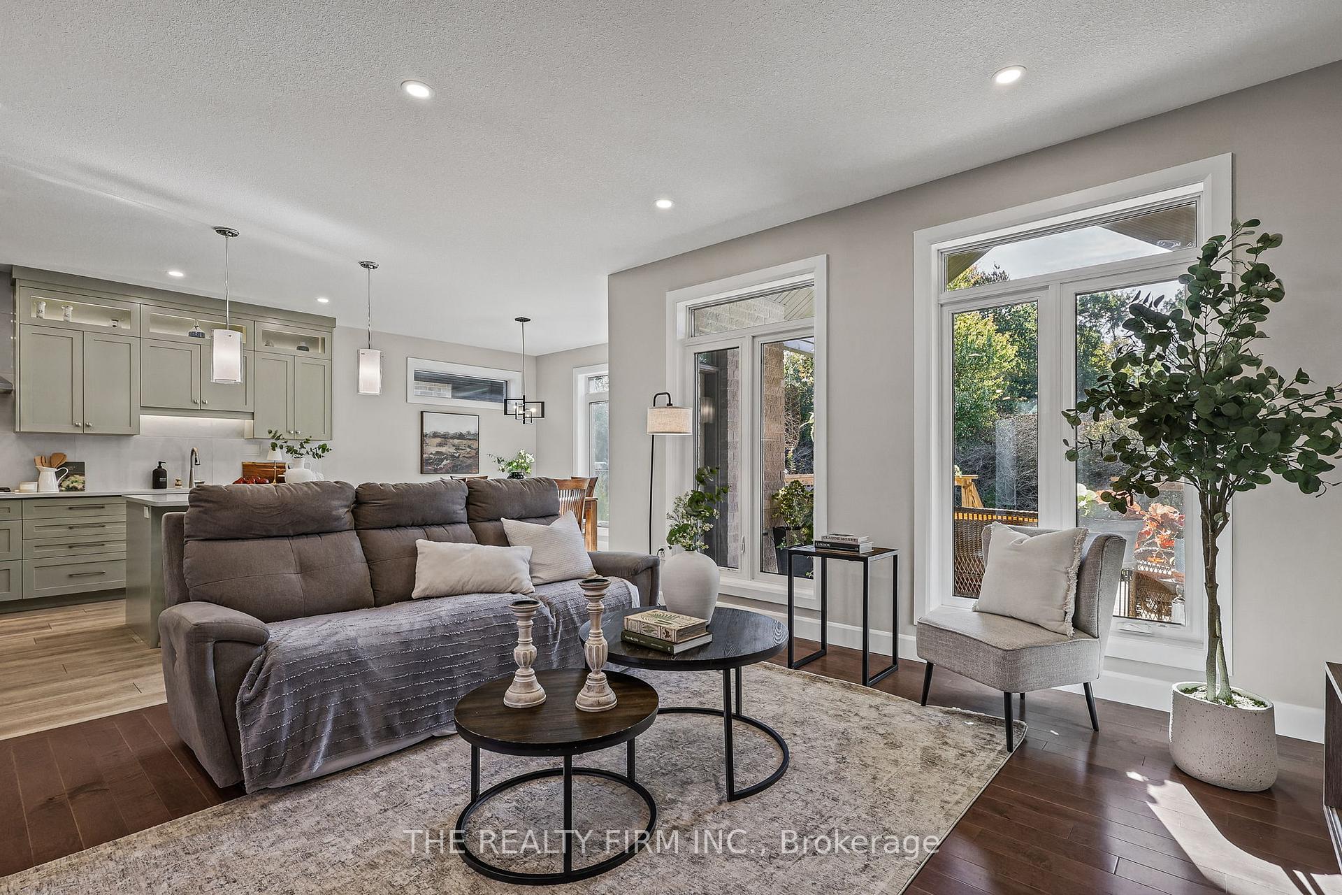Photo 6 of 53 Foxborough Place, Thames Centre, Thorndale — HOMEH