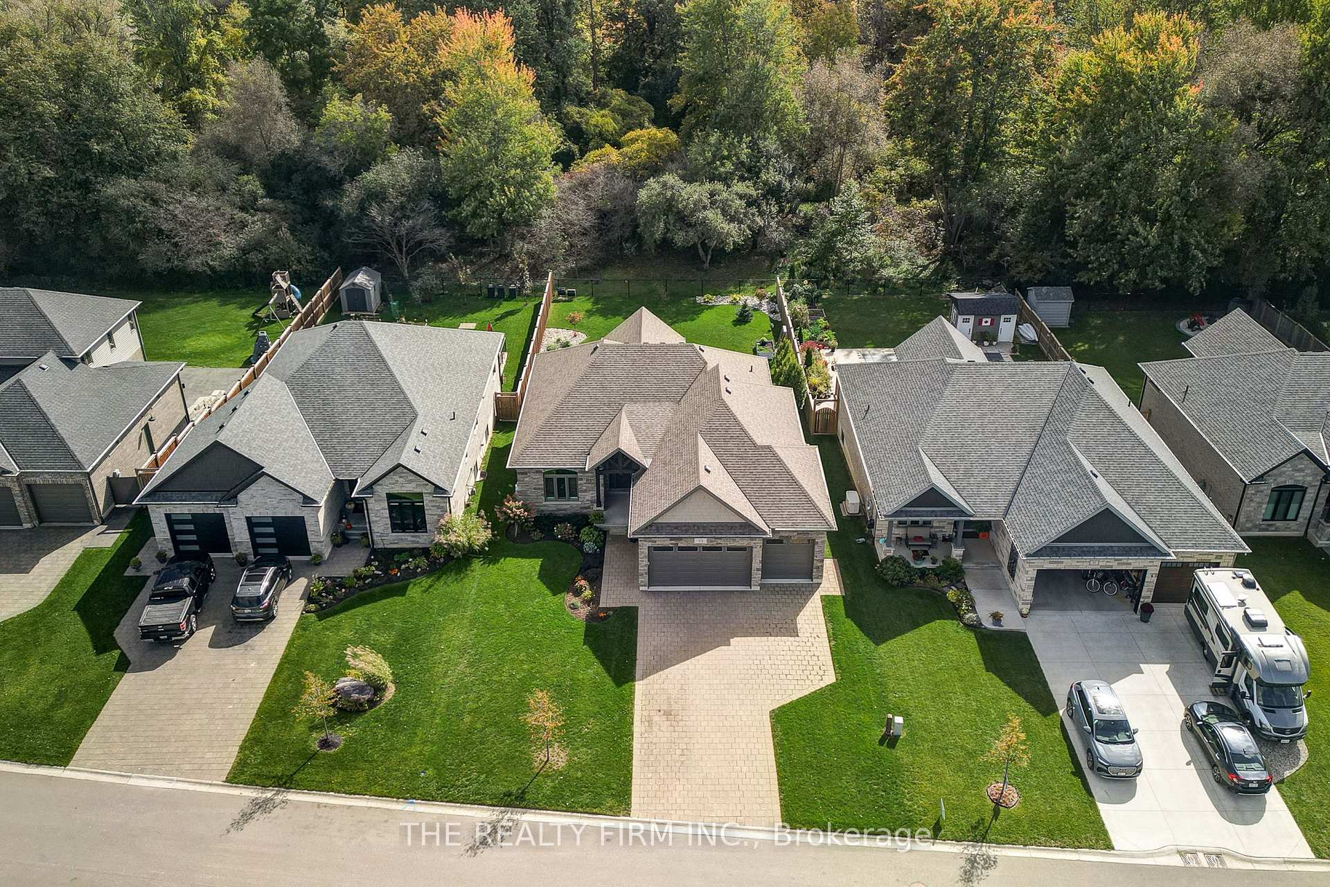 Photo 39 of 53 Foxborough Place, Thames Centre, Thorndale — HOMEH