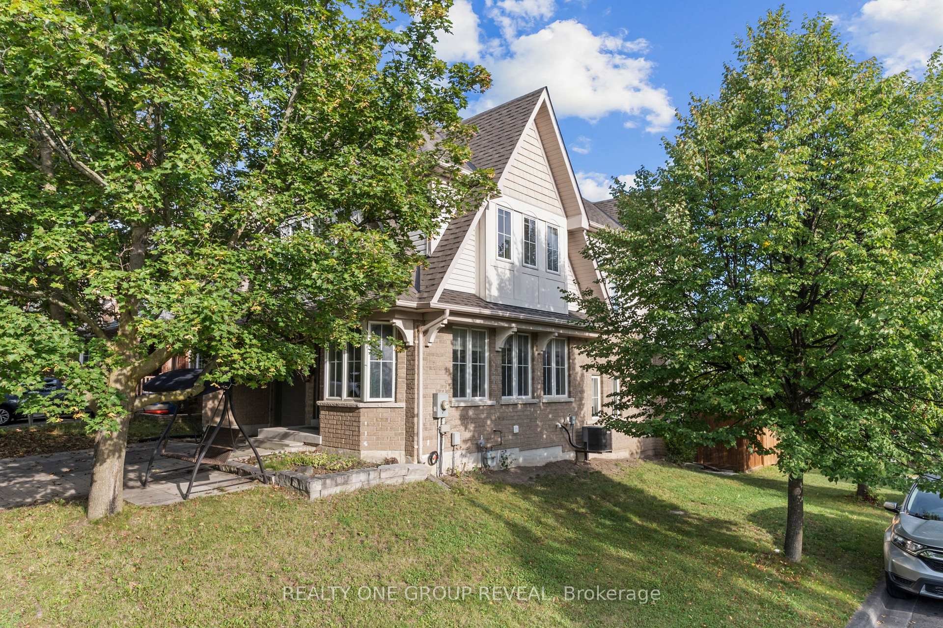 Photo 2 of 2364 Winlord Place, Oshawa, Windfields — HOMEH