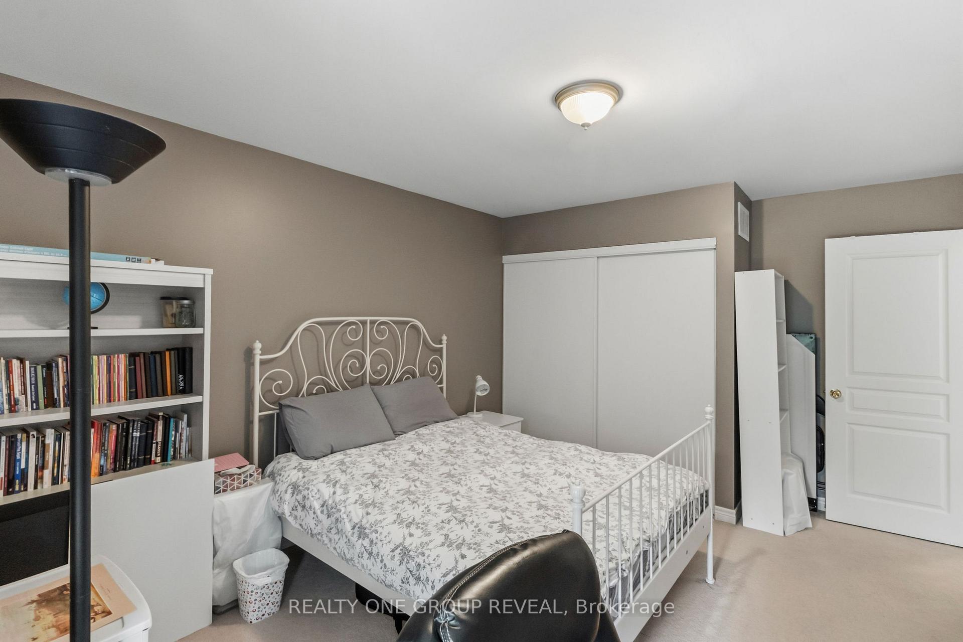 Photo 15 of 2364 Winlord Place, Oshawa, Windfields — HOMEH