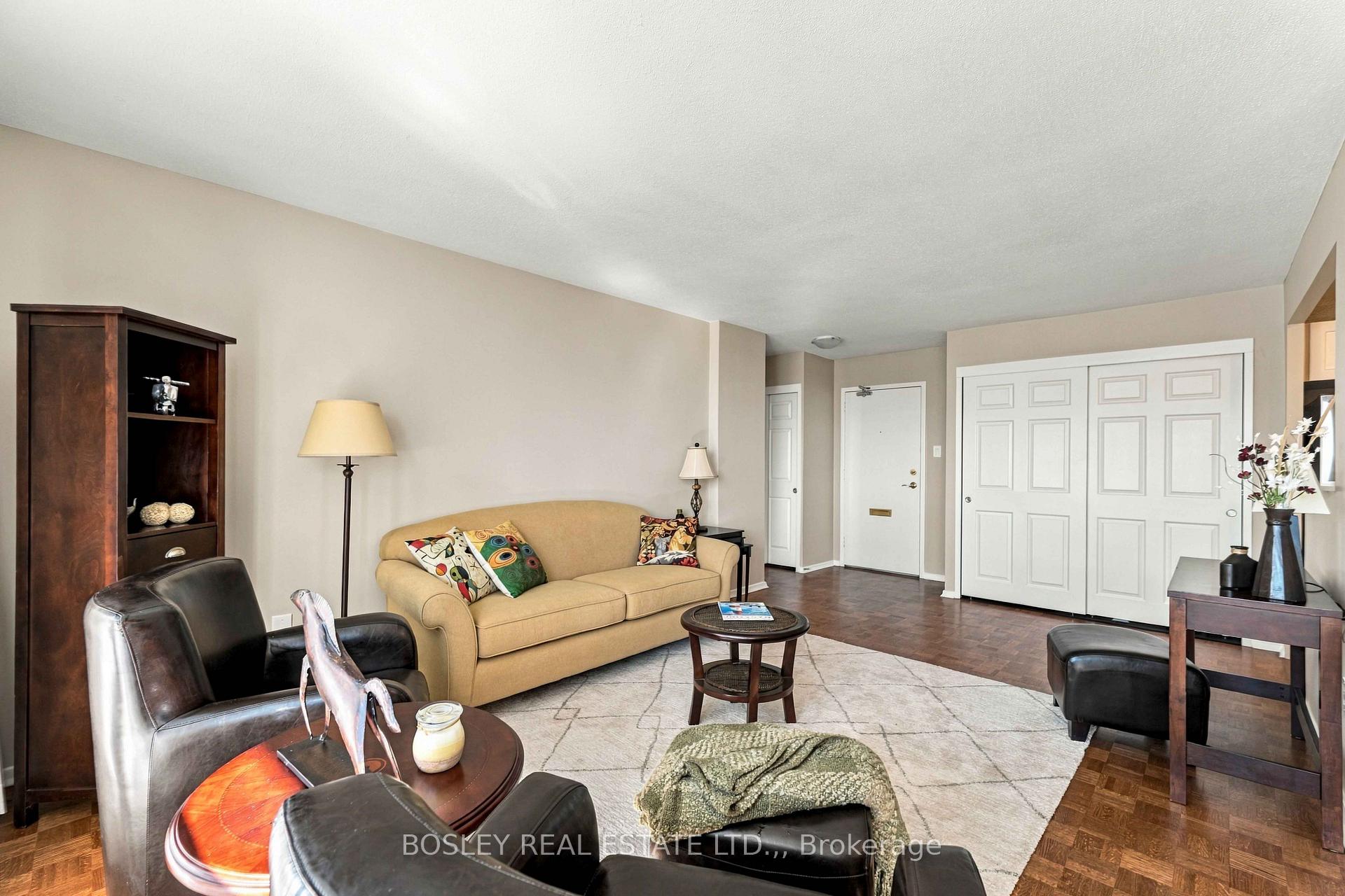 Photo 12 of 15 Towering Heights Boulevard, St. Catharines, Glendale/Glenridge — HOMEH