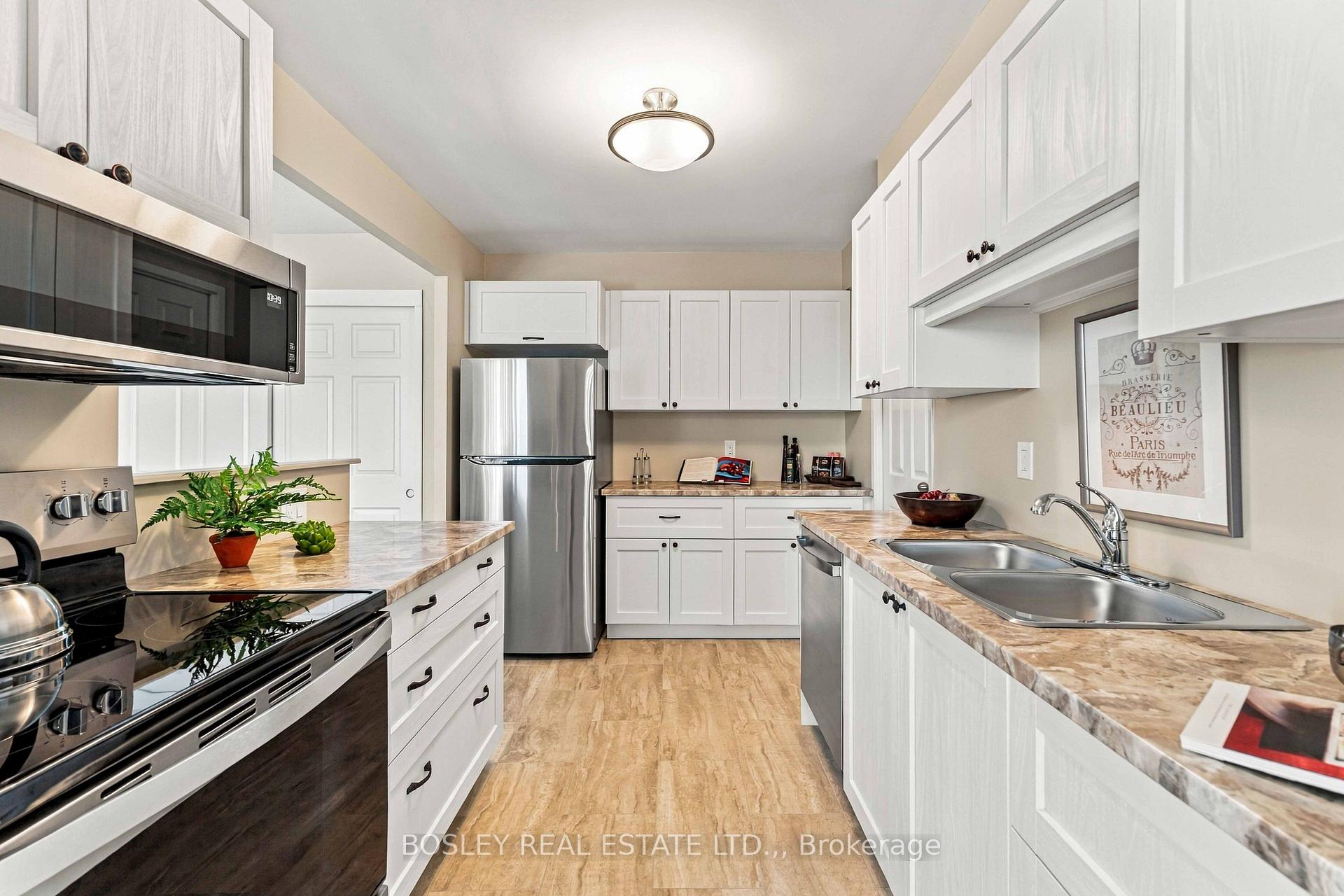 Photo 19 of 15 Towering Heights Boulevard, St. Catharines, Glendale/Glenridge — HOMEH